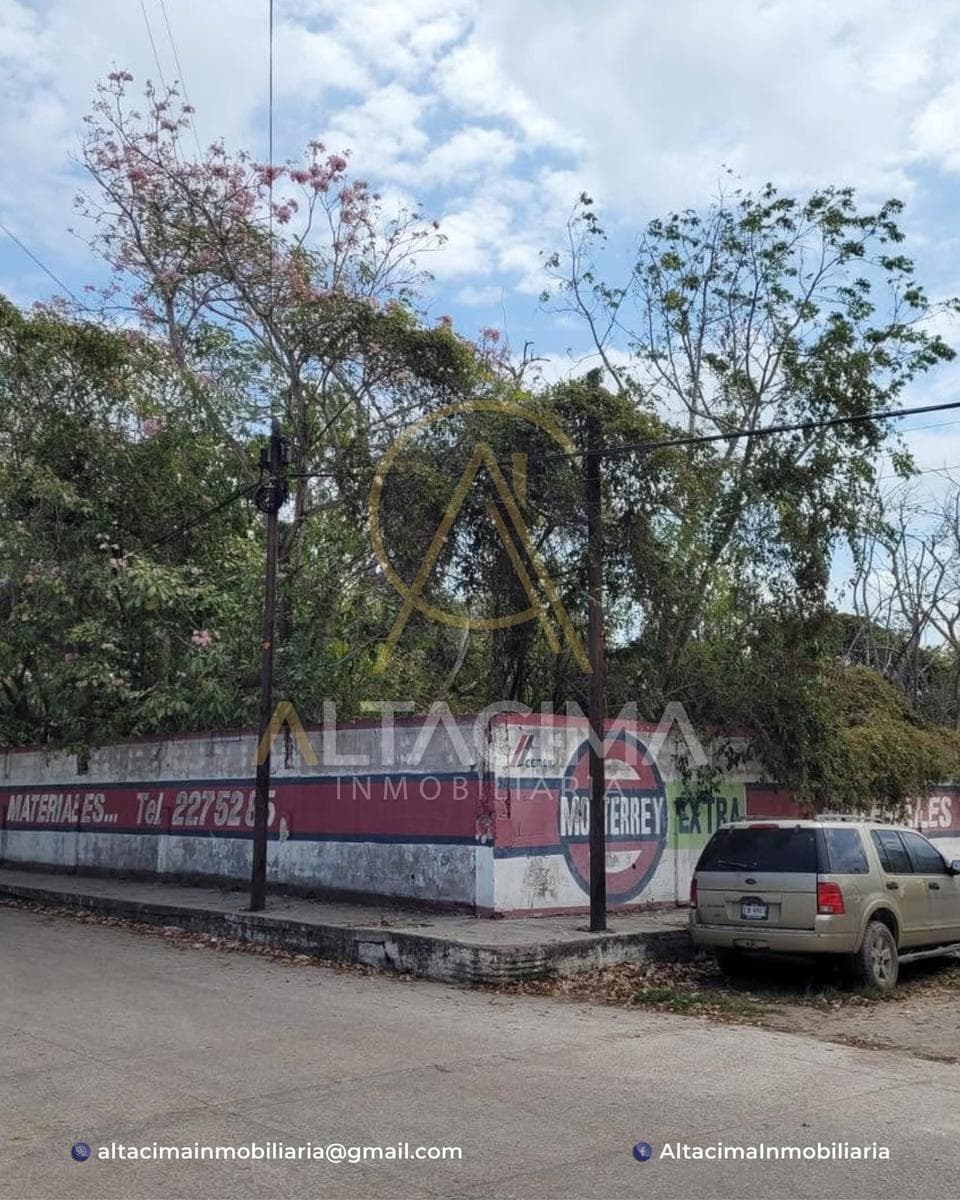 Land in Las Américas