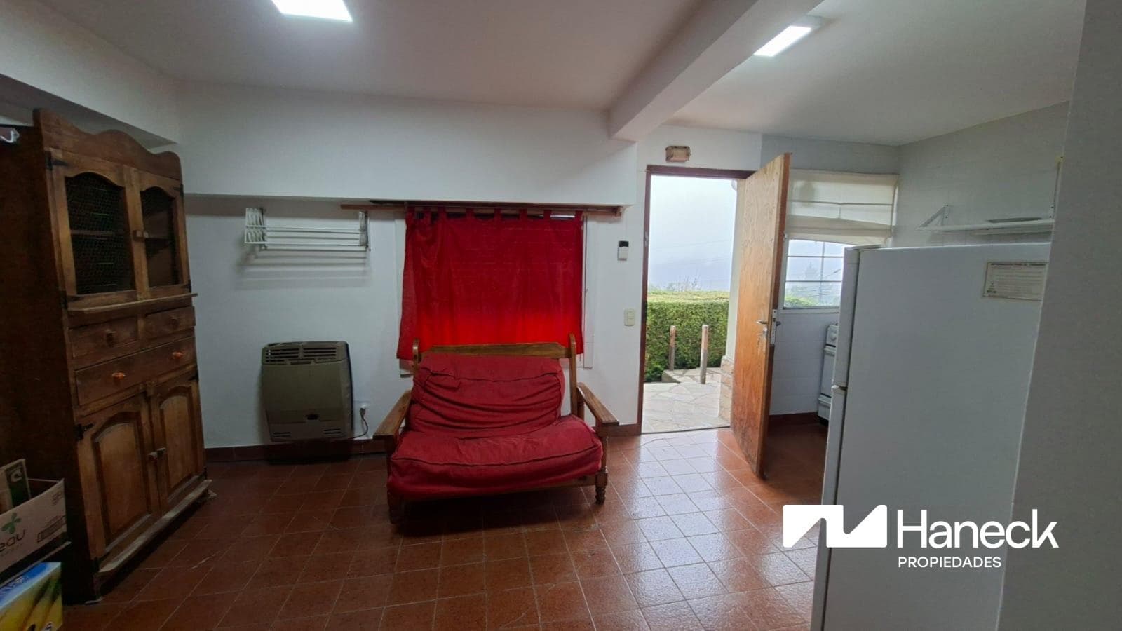 House FOR LONG-TERM RENT