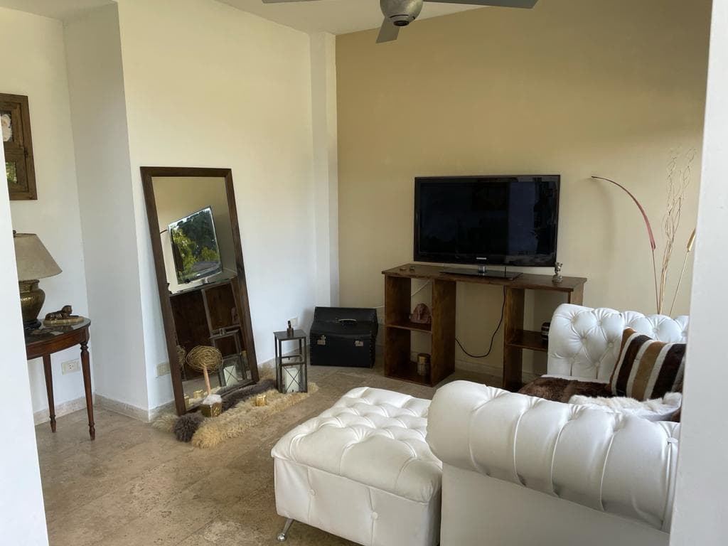 House in Santa María de Tigre, with a barbecue area, on an inner lot