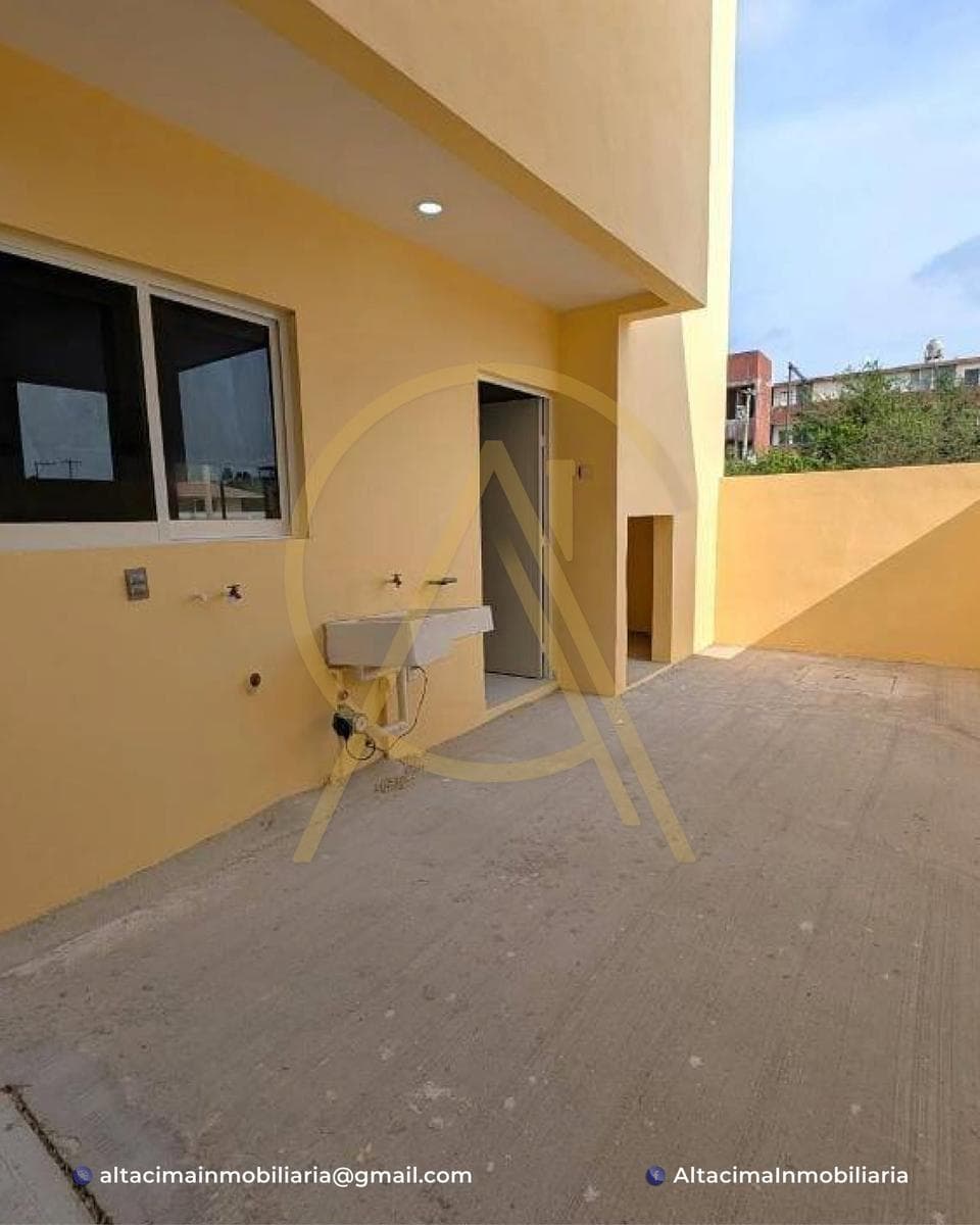 House in Jesús Luna Luna