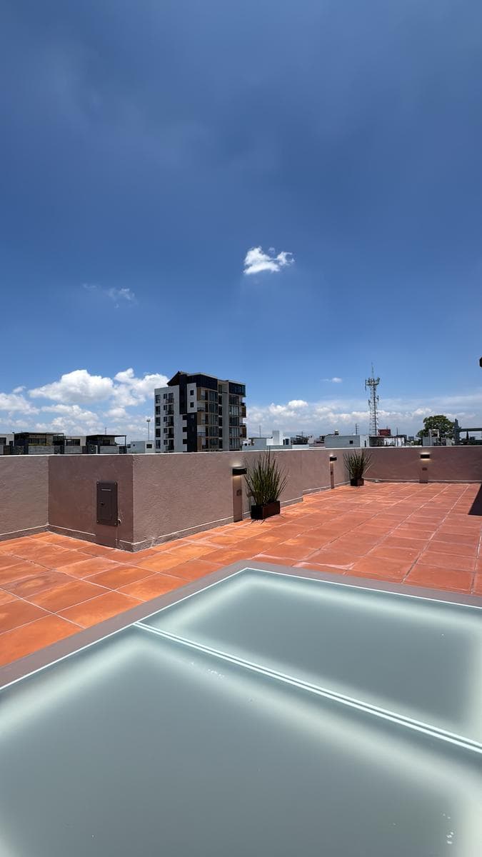 Milux Residential Home - Momoxpan