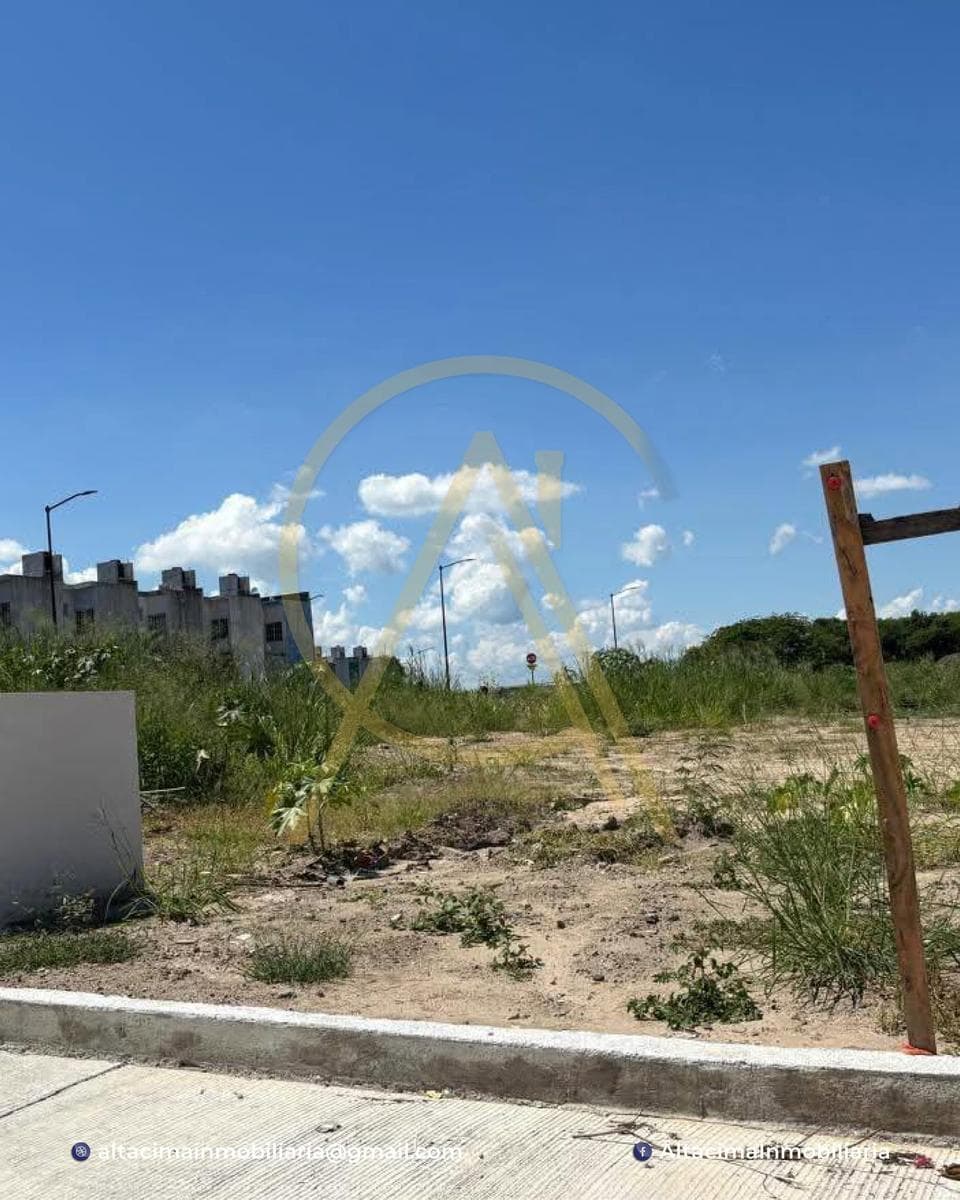 Land in Mirador