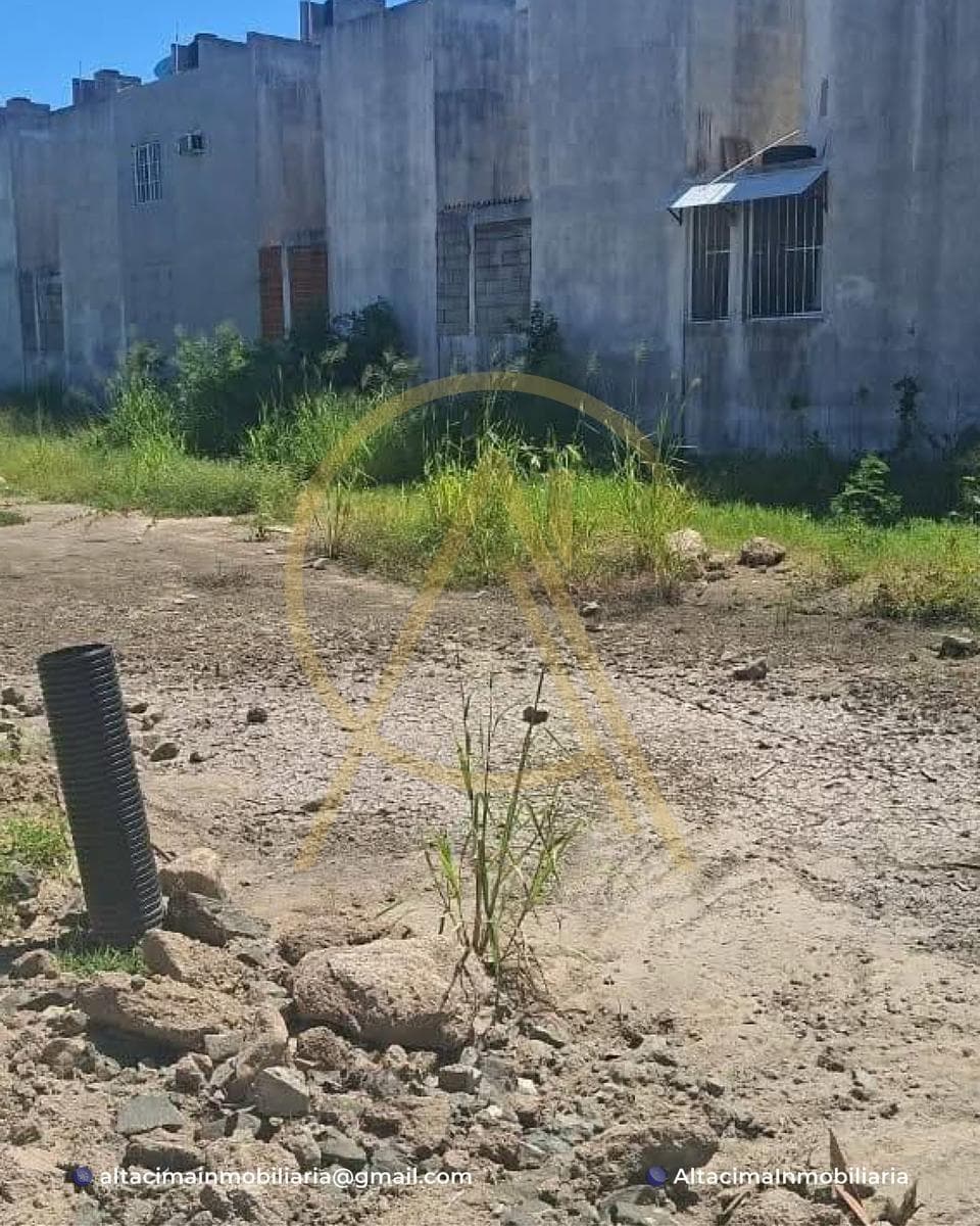 Land in Mirador