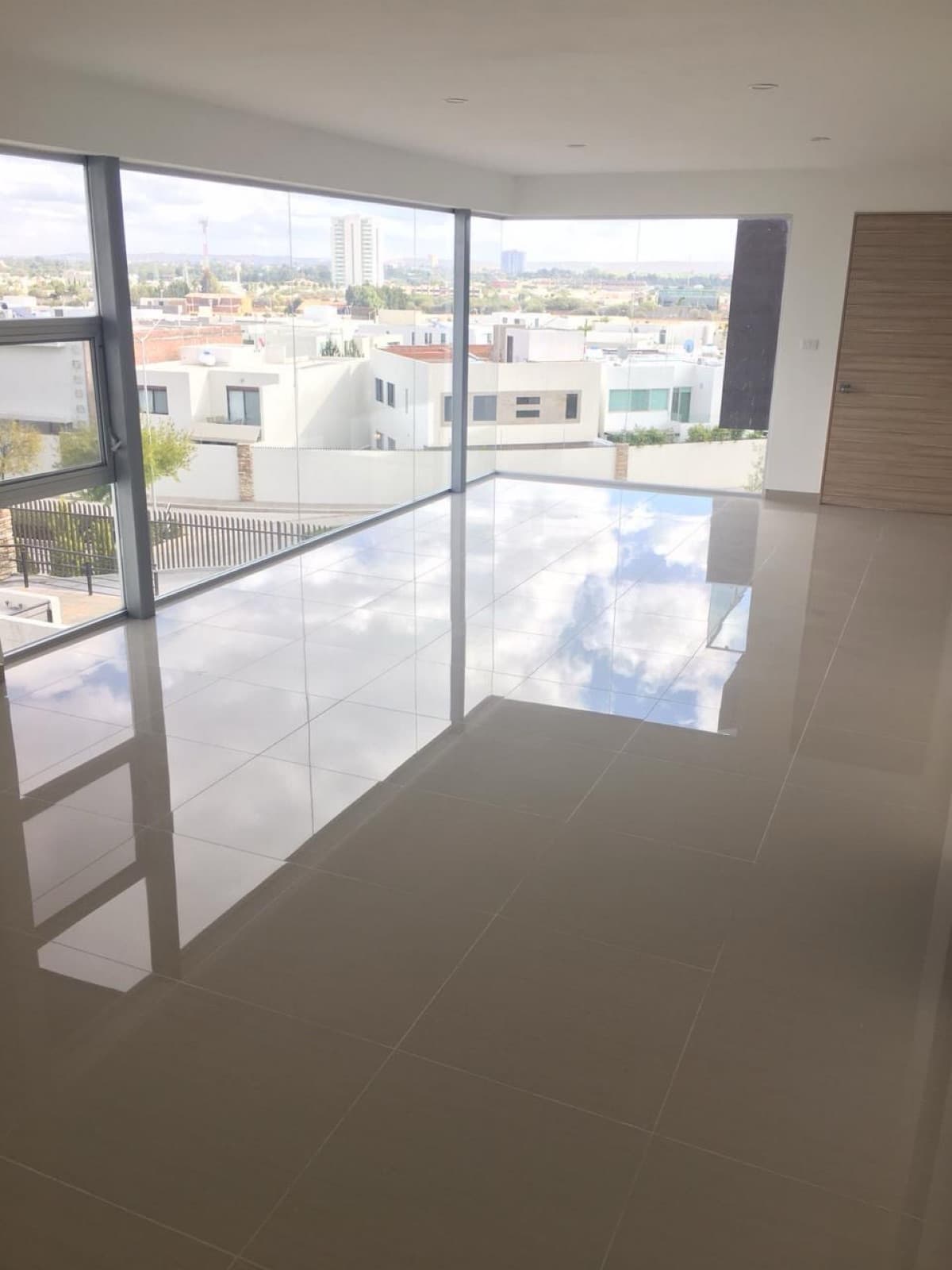 Apartment for Rent - Terranza Condominium - Norponiente