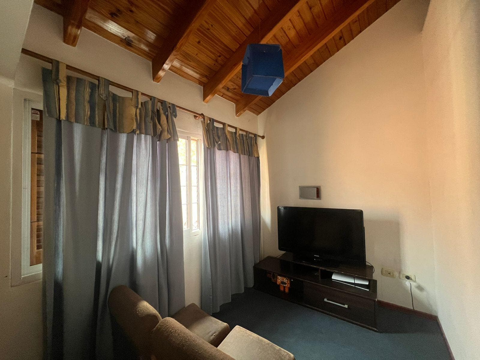 BEAUTIFUL HOUSE FOR SALE IN THE 6TH SECTION