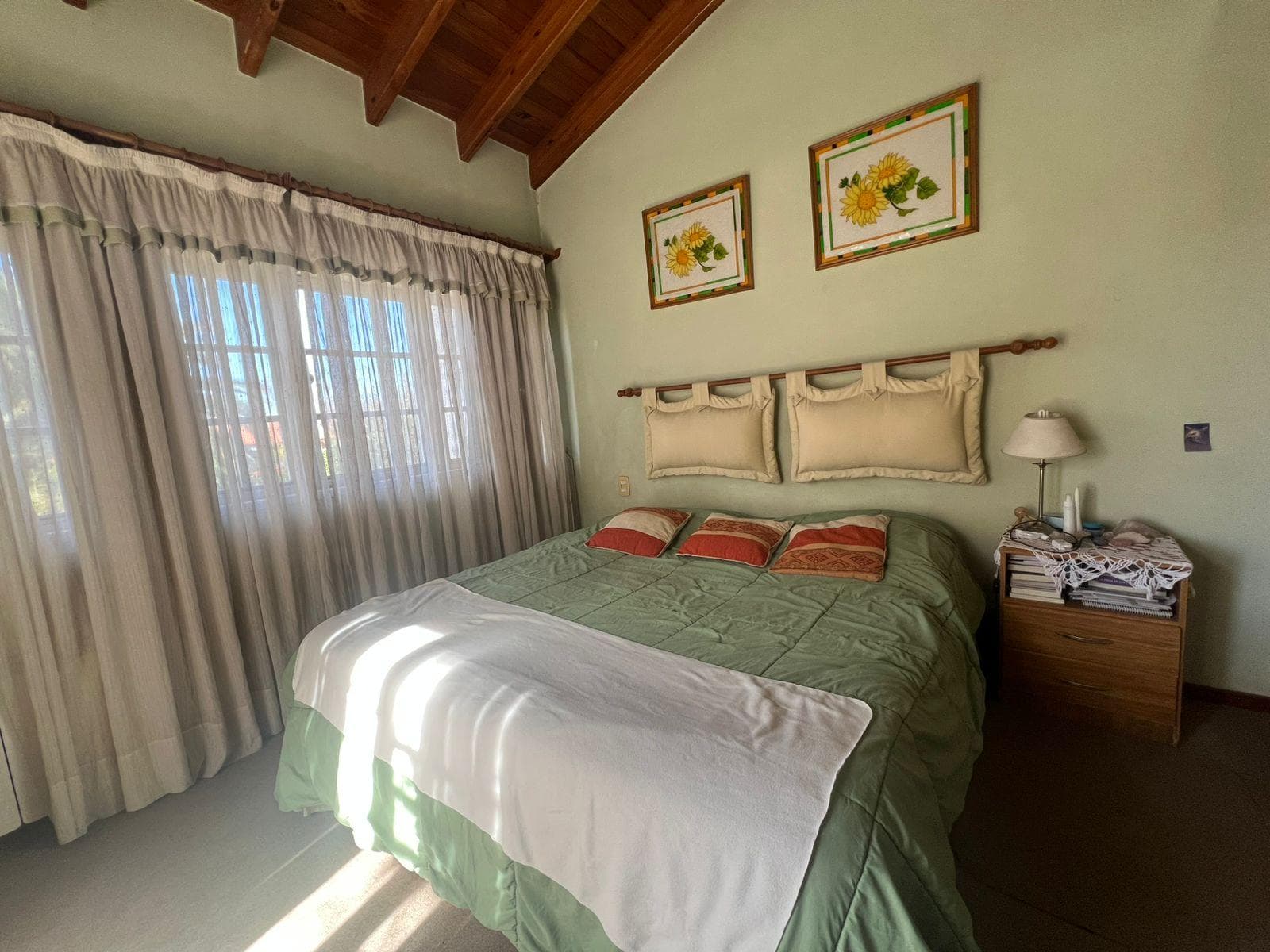 BEAUTIFUL HOUSE FOR SALE IN THE 6TH SECTION