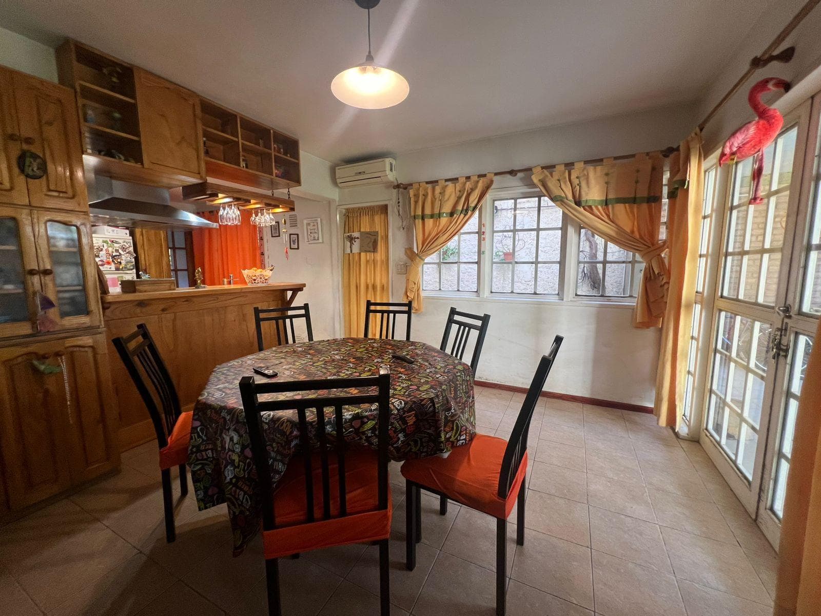 BEAUTIFUL HOUSE FOR SALE IN THE 6TH SECTION