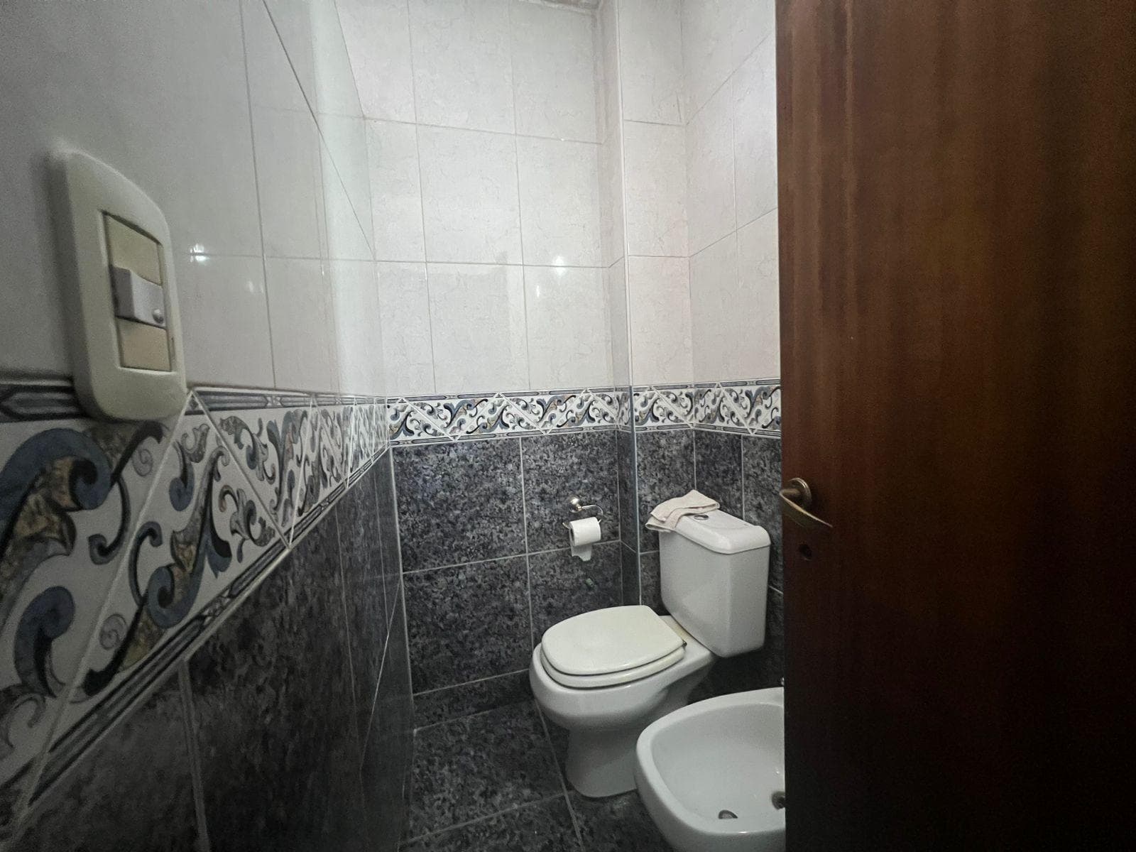 BEAUTIFUL HOUSE FOR SALE IN THE 6TH SECTION