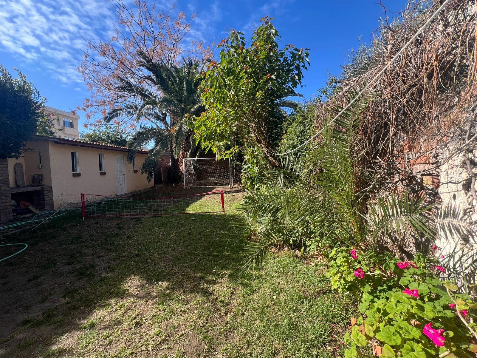 BEAUTIFUL HOUSE FOR SALE IN THE 6TH SECTION