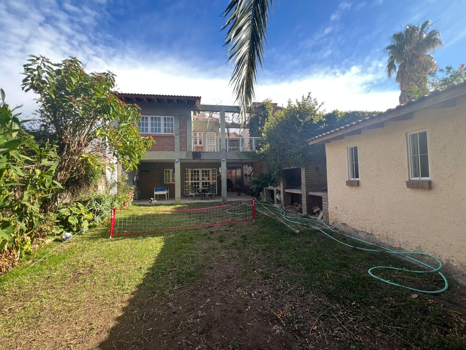 BEAUTIFUL HOUSE FOR SALE IN THE 6TH SECTION