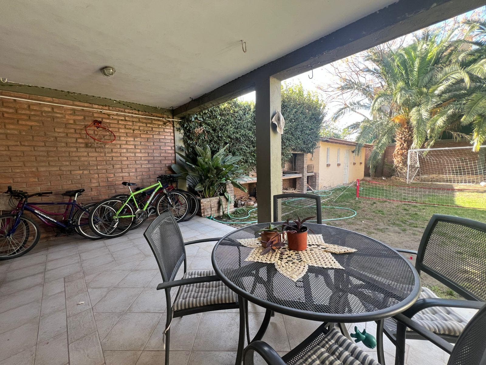 BEAUTIFUL HOUSE FOR SALE IN THE 6TH SECTION