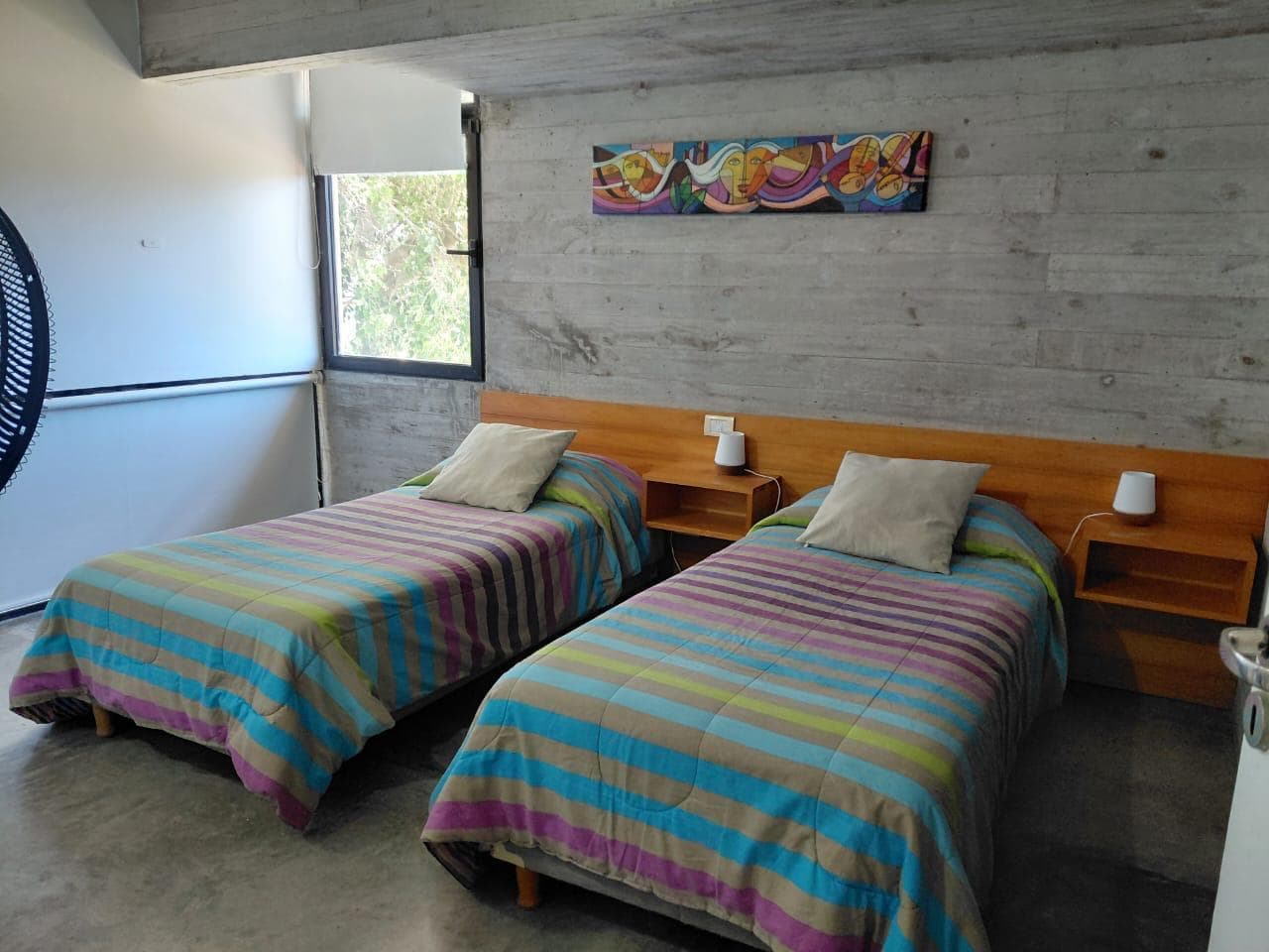 Excellent designer home just steps from the beach in Mar Azul. 6 rooms
