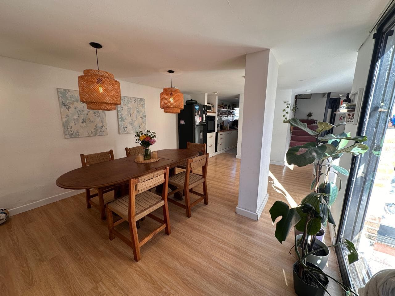REMODELED HOUSE FOR SALE IN LA PLATA. 4th Street between 71st and 72nd Streets, PH. Excellent condition!