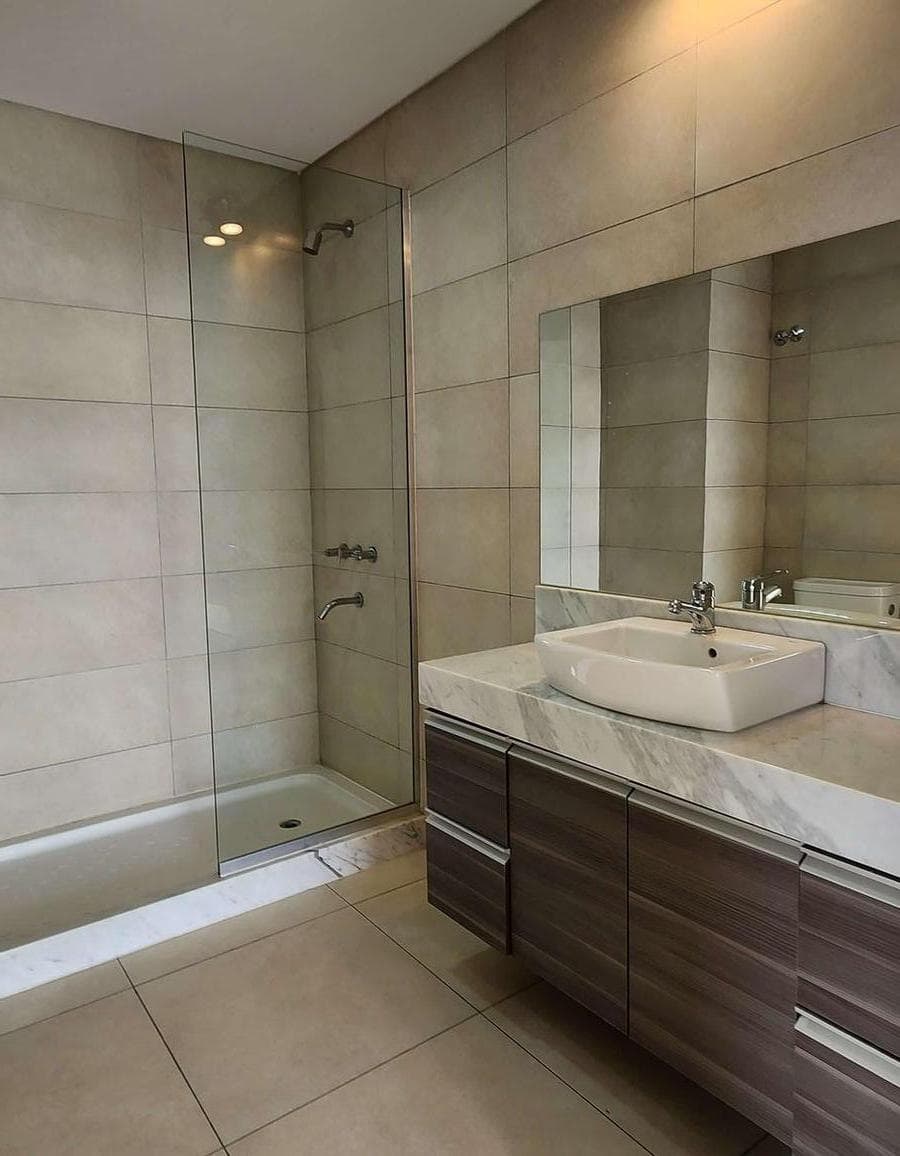 For Sale - 2-Bedroom Apartment with Garage - Valle Escondido - La Rosella