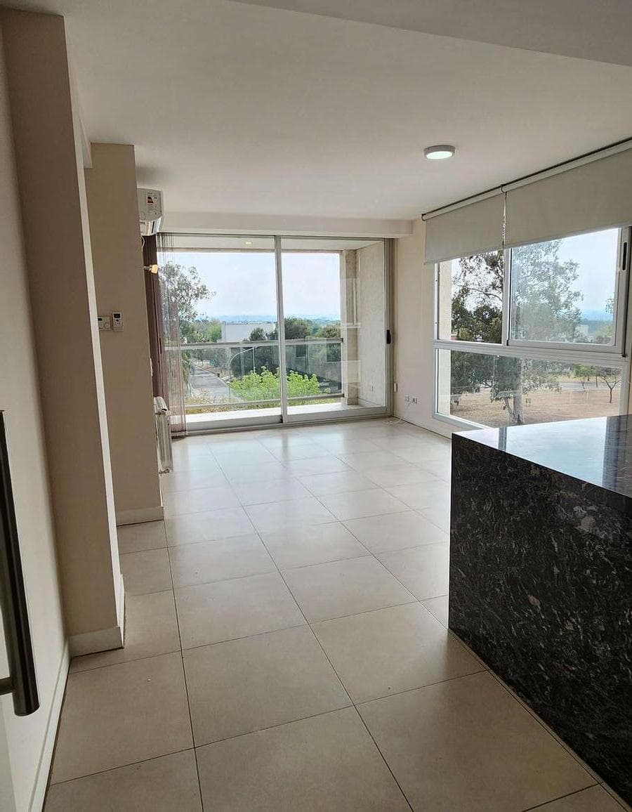 For Sale - 2-Bedroom Apartment with Garage - Valle Escondido - La Rosella