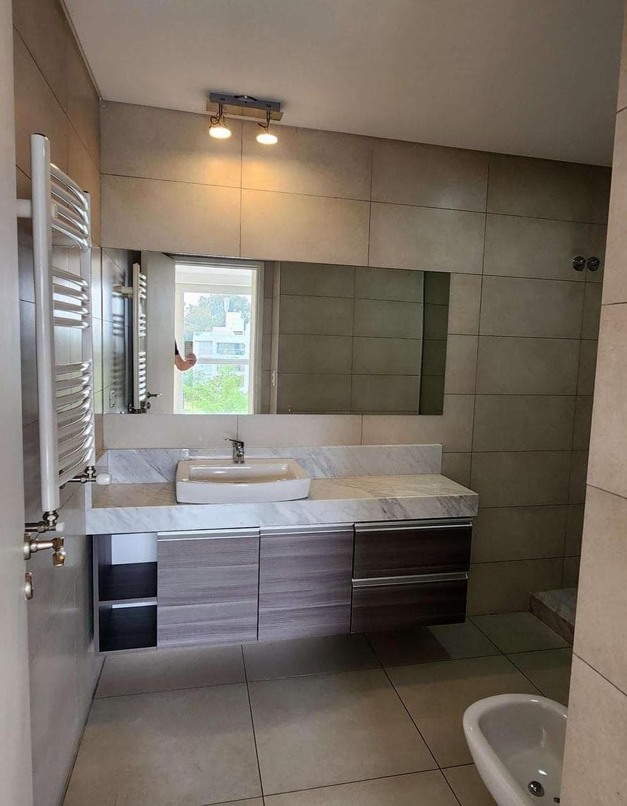 For Sale - 2-Bedroom Apartment with Garage - Valle Escondido - La Rosella