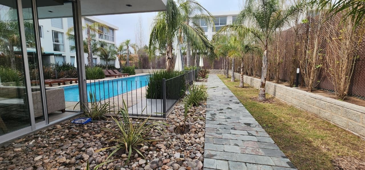 For Sale - 2-Bedroom Apartment with Garage - Valle Escondido - La Rosella