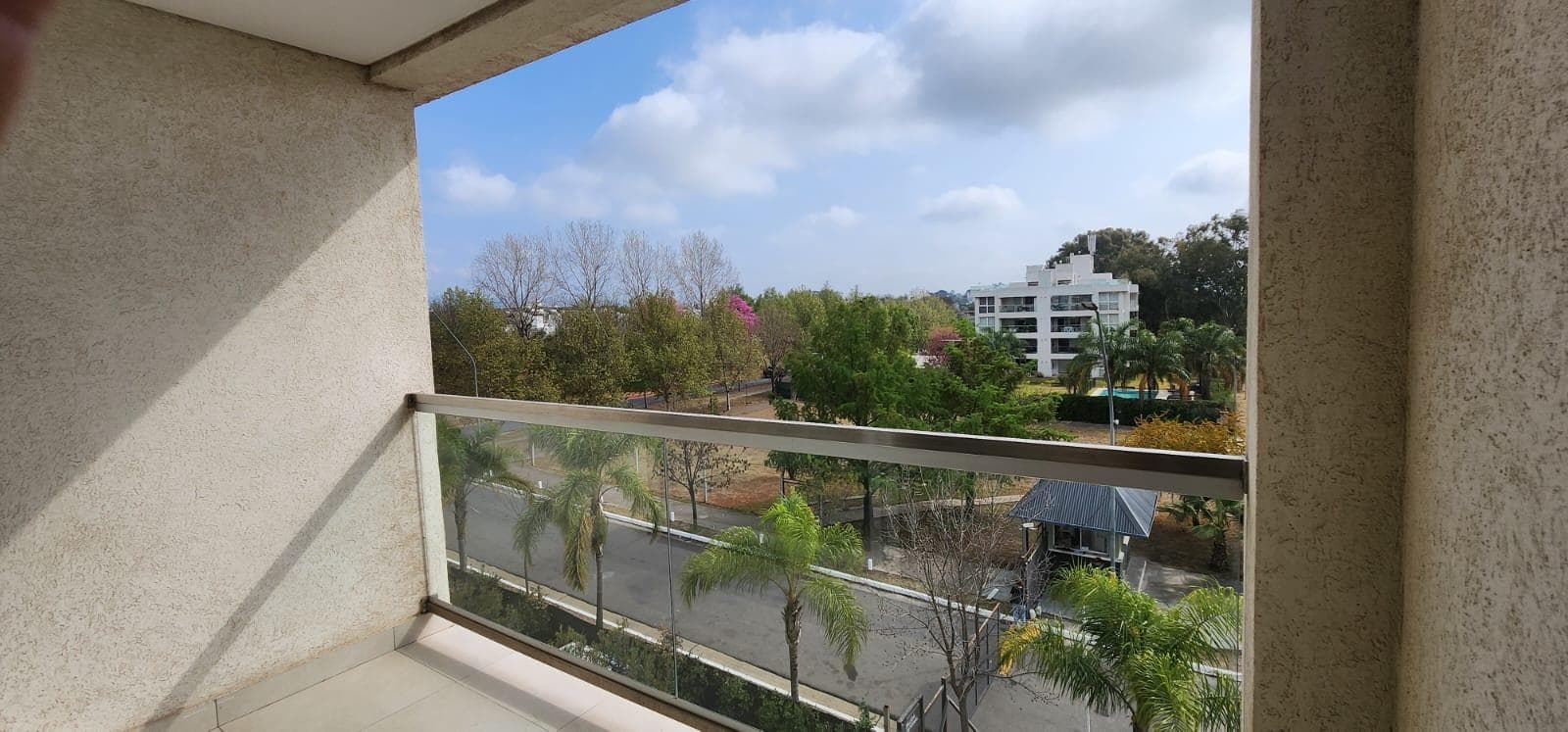 For Sale - 2-Bedroom Apartment with Garage - Valle Escondido - La Rosella