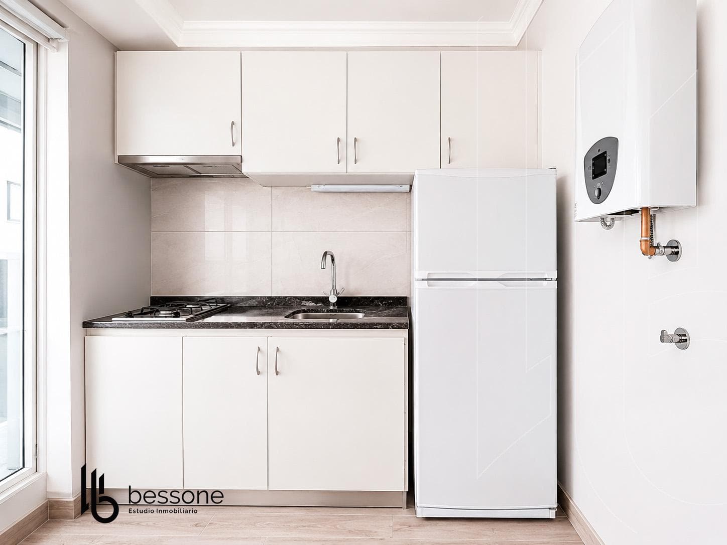 1-Bedroom Apartment, Renovated, Balcony, Plaza Colón