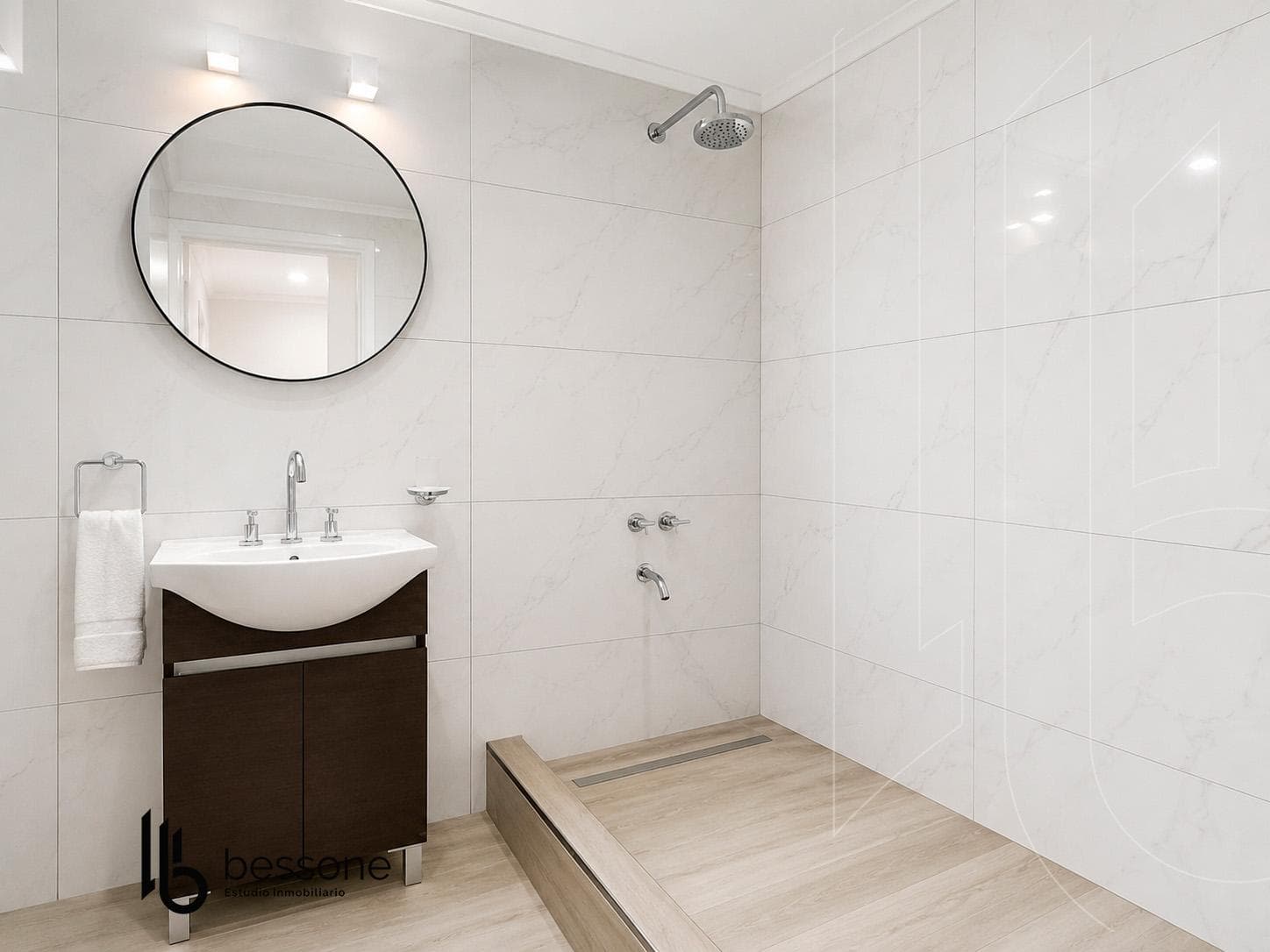 1-Bedroom Apartment, Renovated, Balcony, Plaza Colón