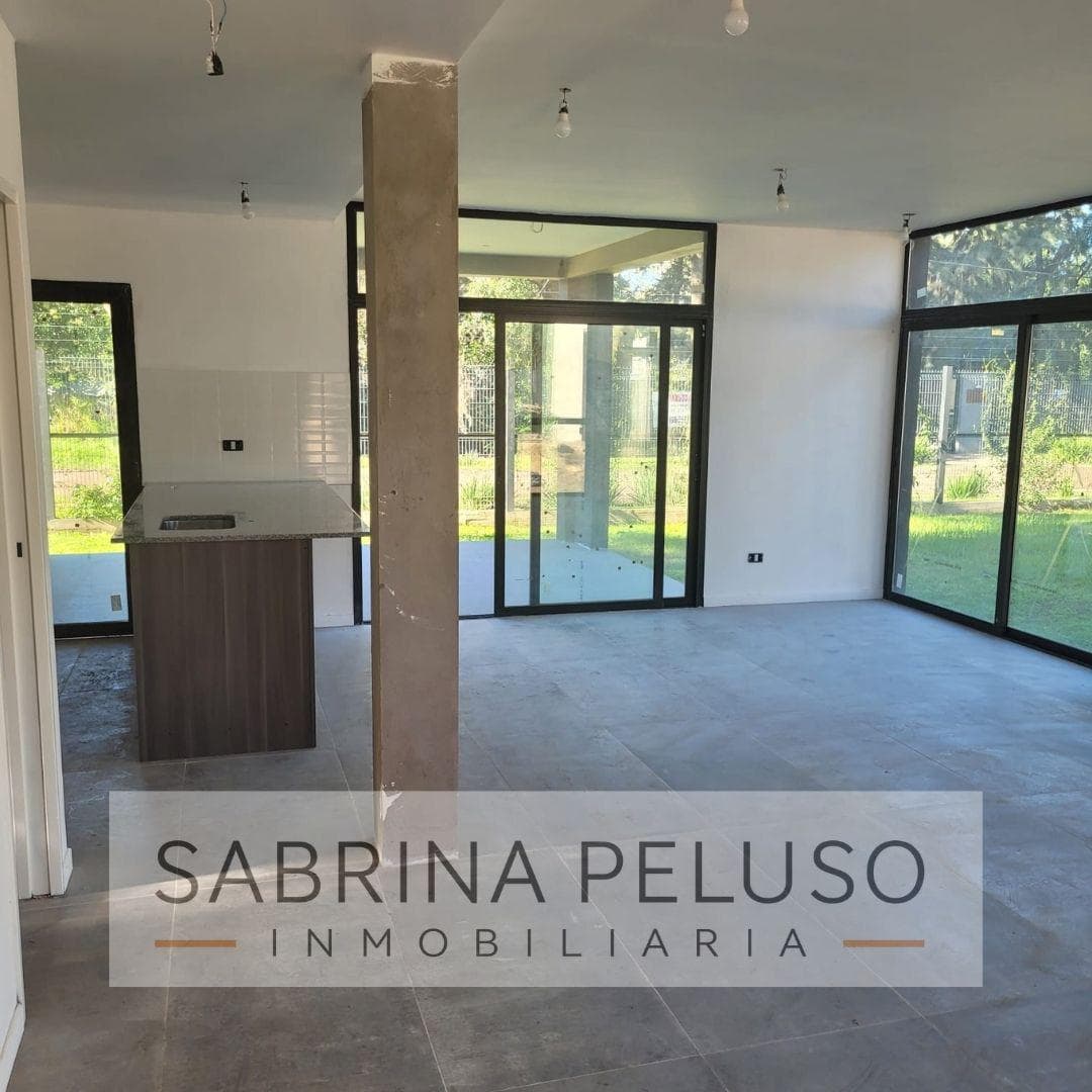 Minimalist 4-Bedroom House for Sale in the Altos del Monte Gated Community