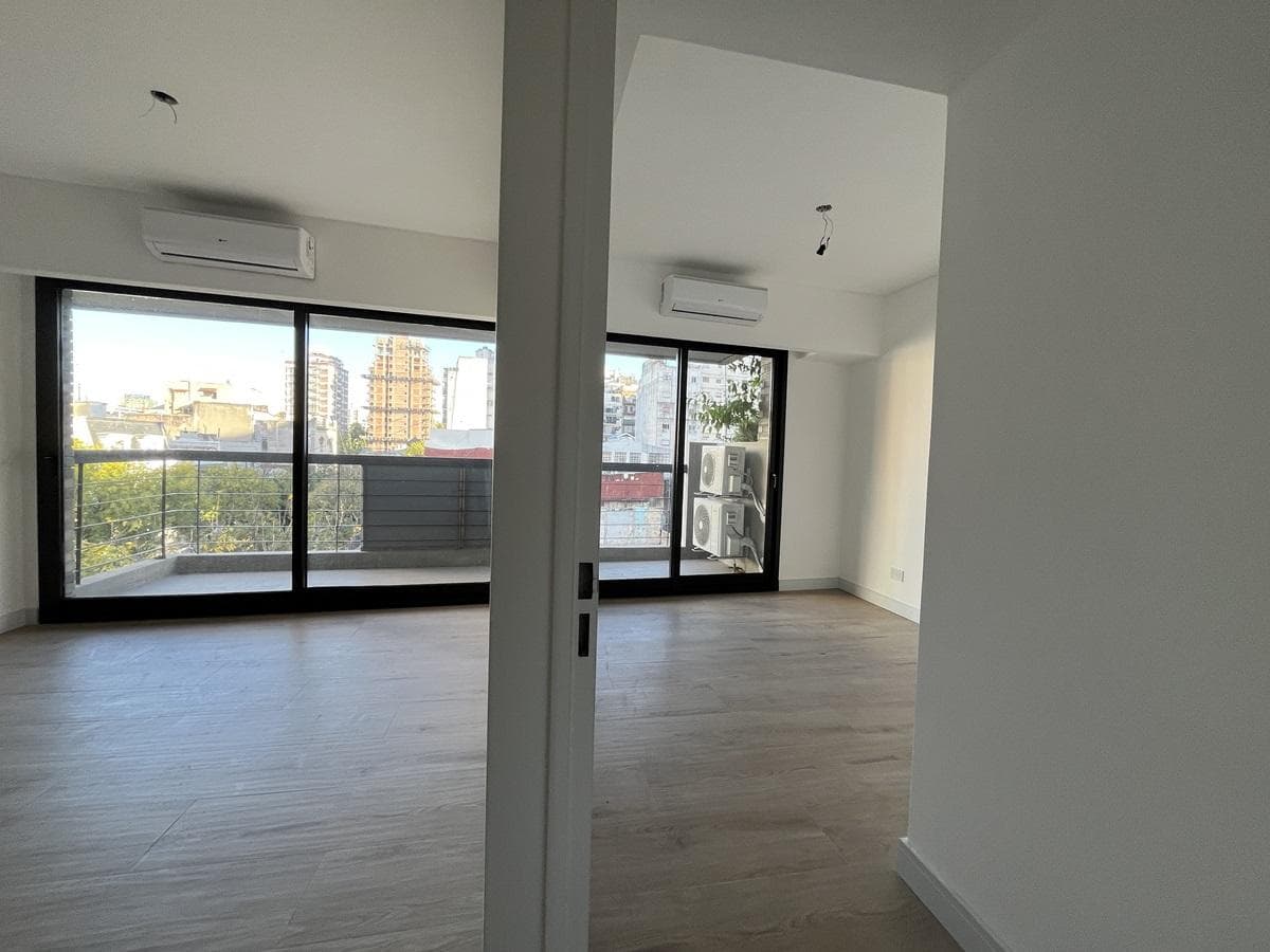 2-room apartment in Almagro with a balcony terrace