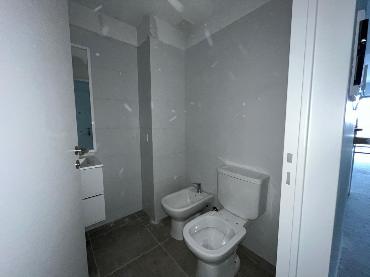 One-room apartment in Almagro with high-end amenities
