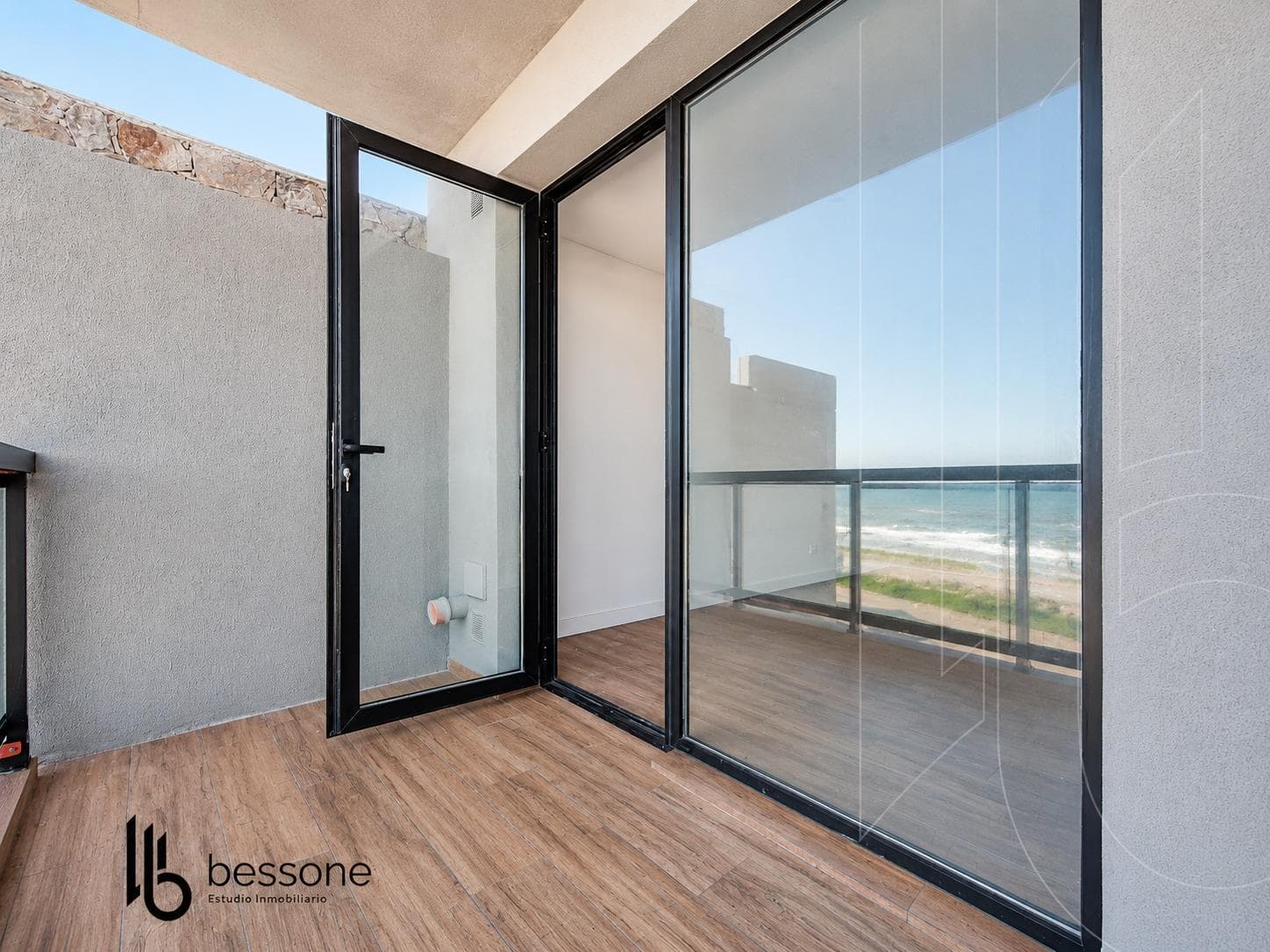 Beachfront Apartment in Constitución