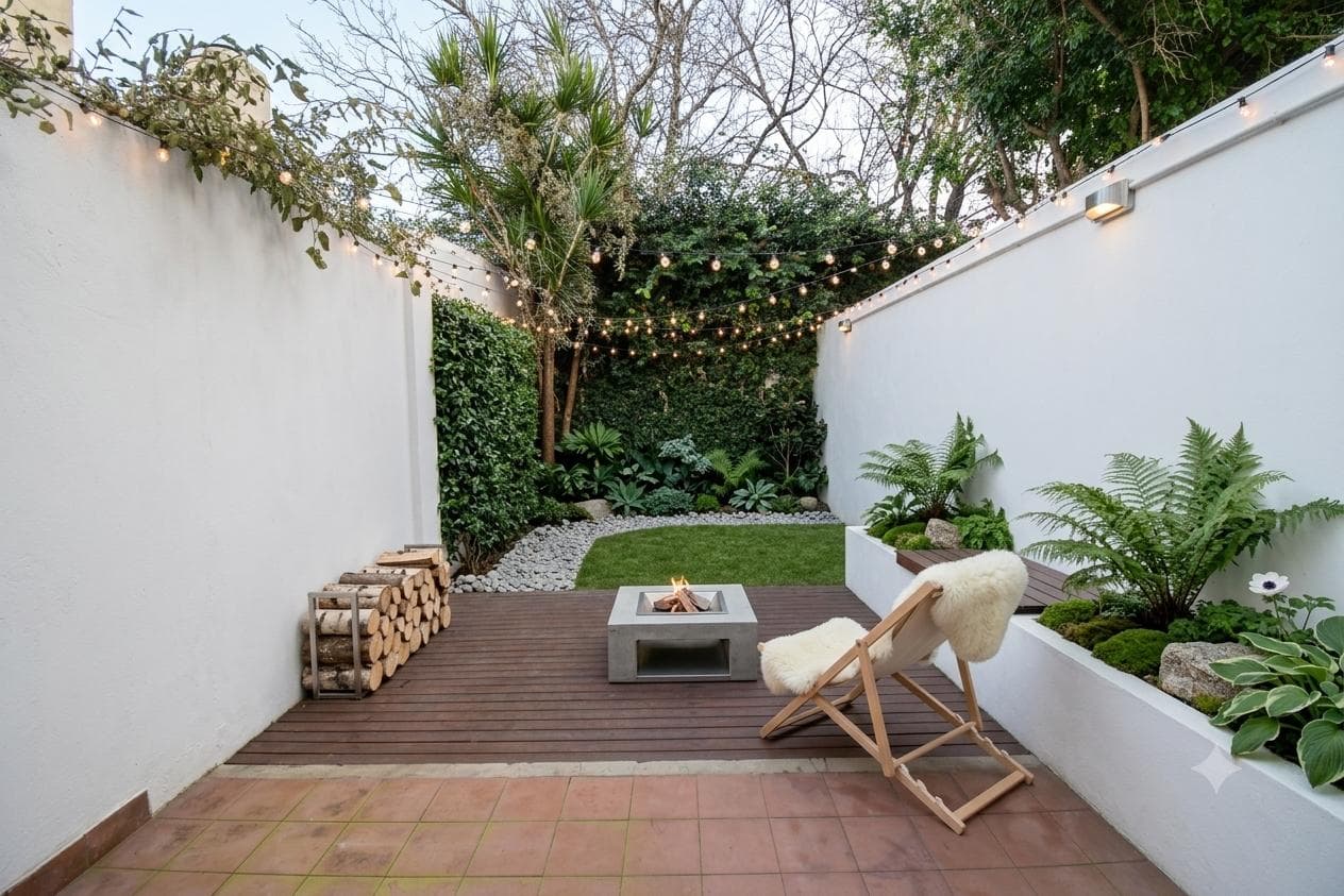 TRIPLEX FOR SALE WITH GARDEN IN CENTRAL WEST QUILMES