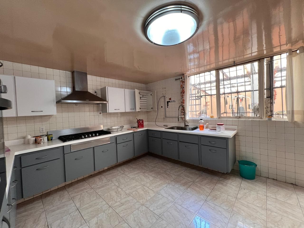 House for Sale in Colonia Avante in Coyoacán with H05 Zoning and Private Security