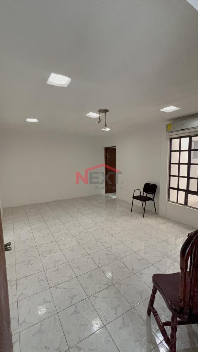 FURNISHED HOUSE FOR RENT NEAR THE UNIVERSITY HOSPITAL