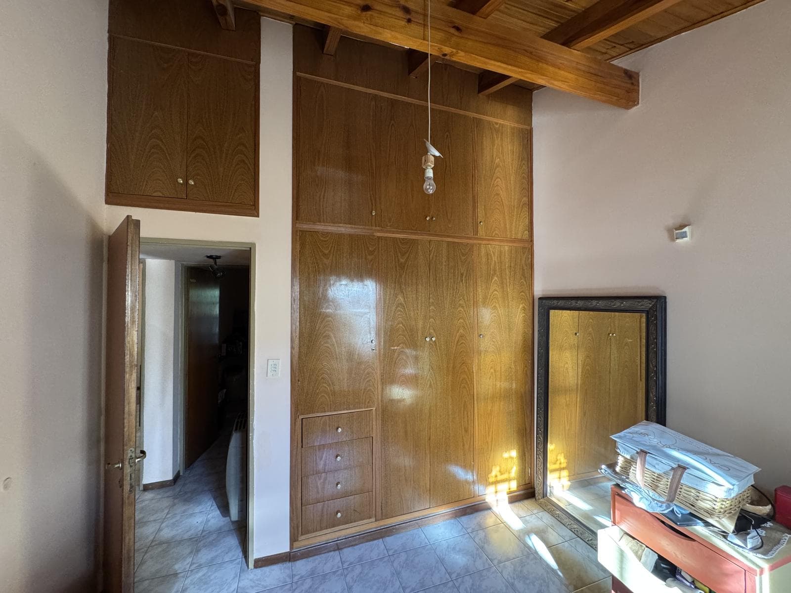 House for Sale in the Sixth District, City