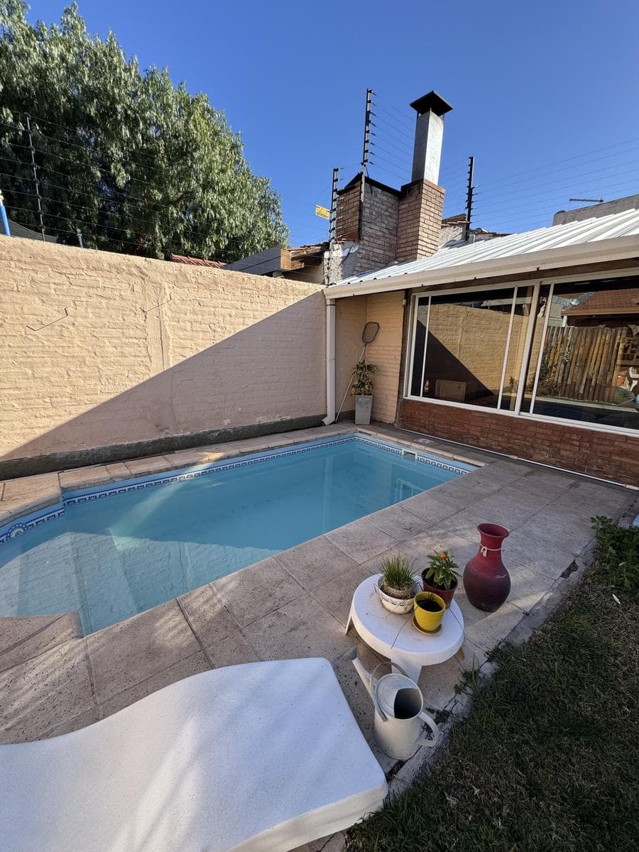 House for Sale in the Sixth District, City