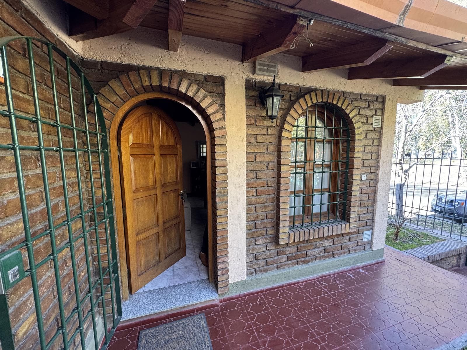 House for Sale in the Sixth District, City
