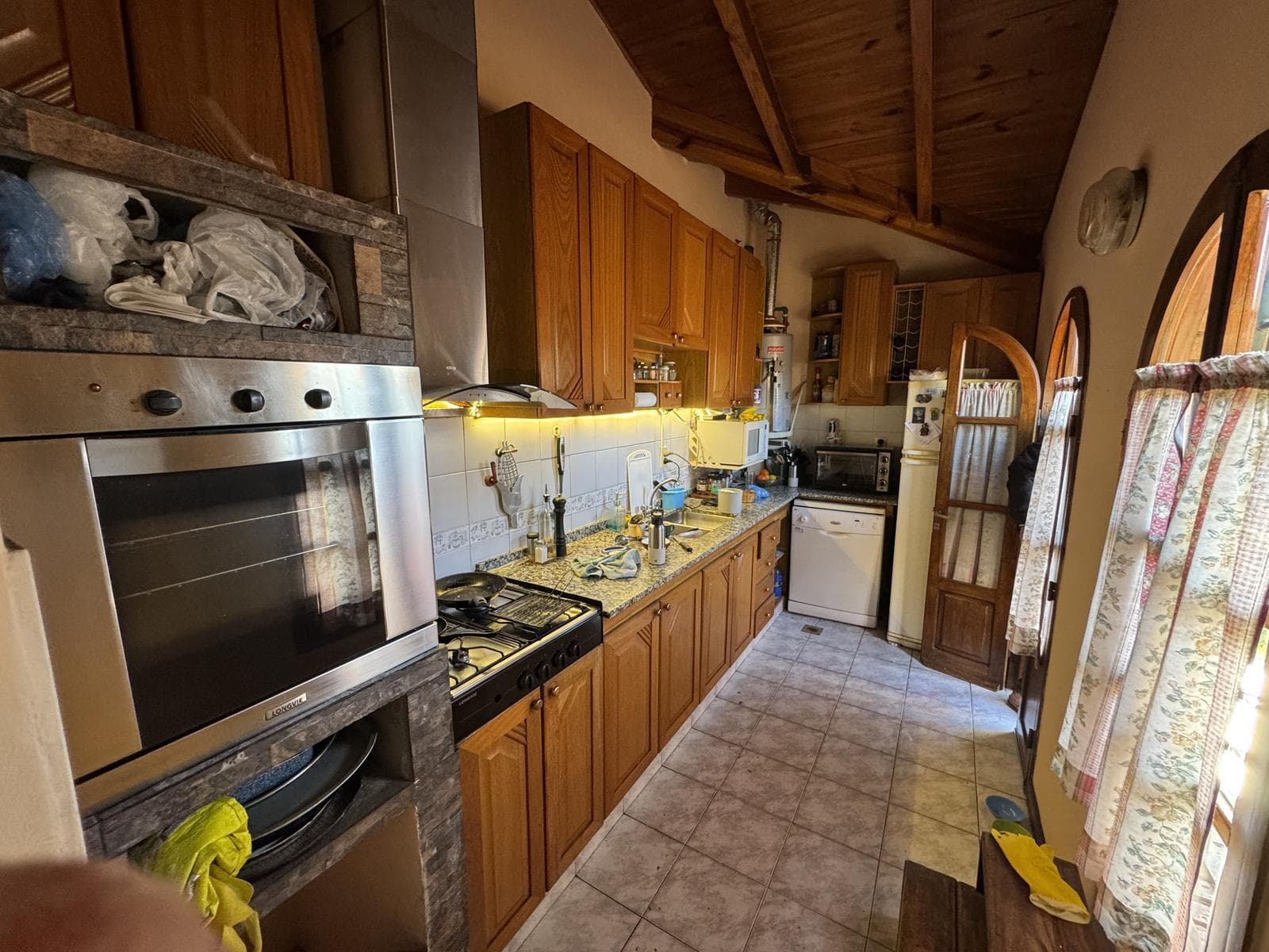 House for Sale in the Sixth District, City