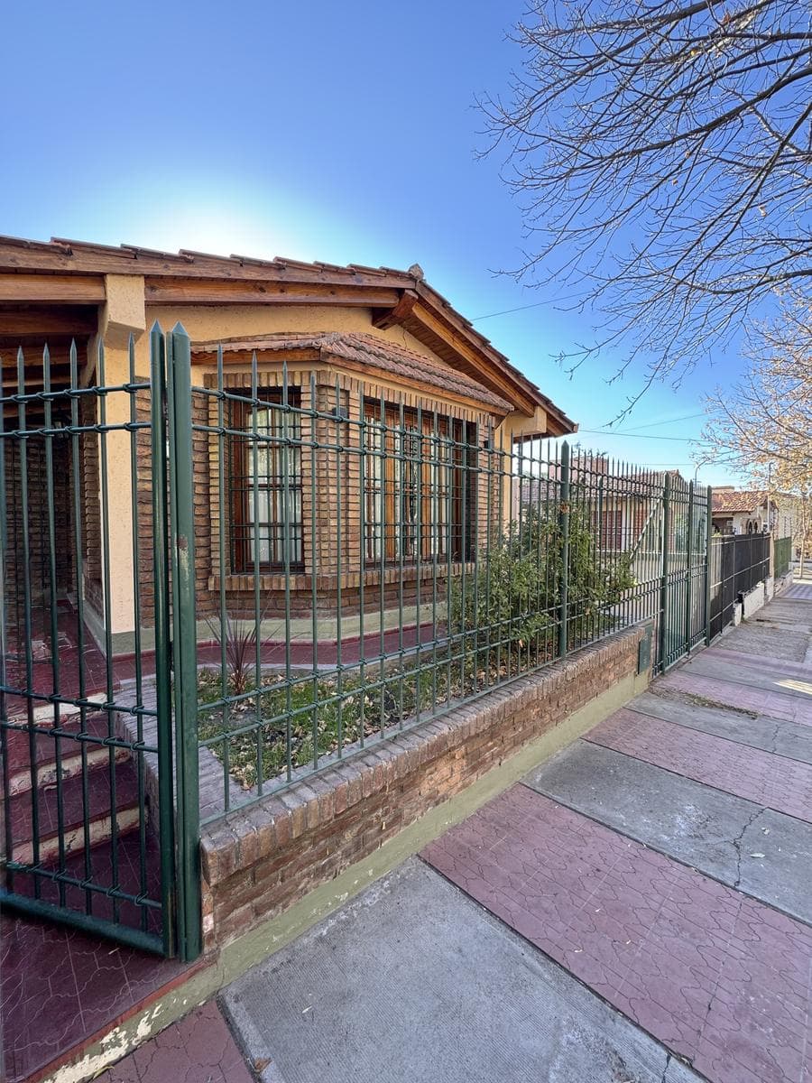 House for Sale in the Sixth District, City