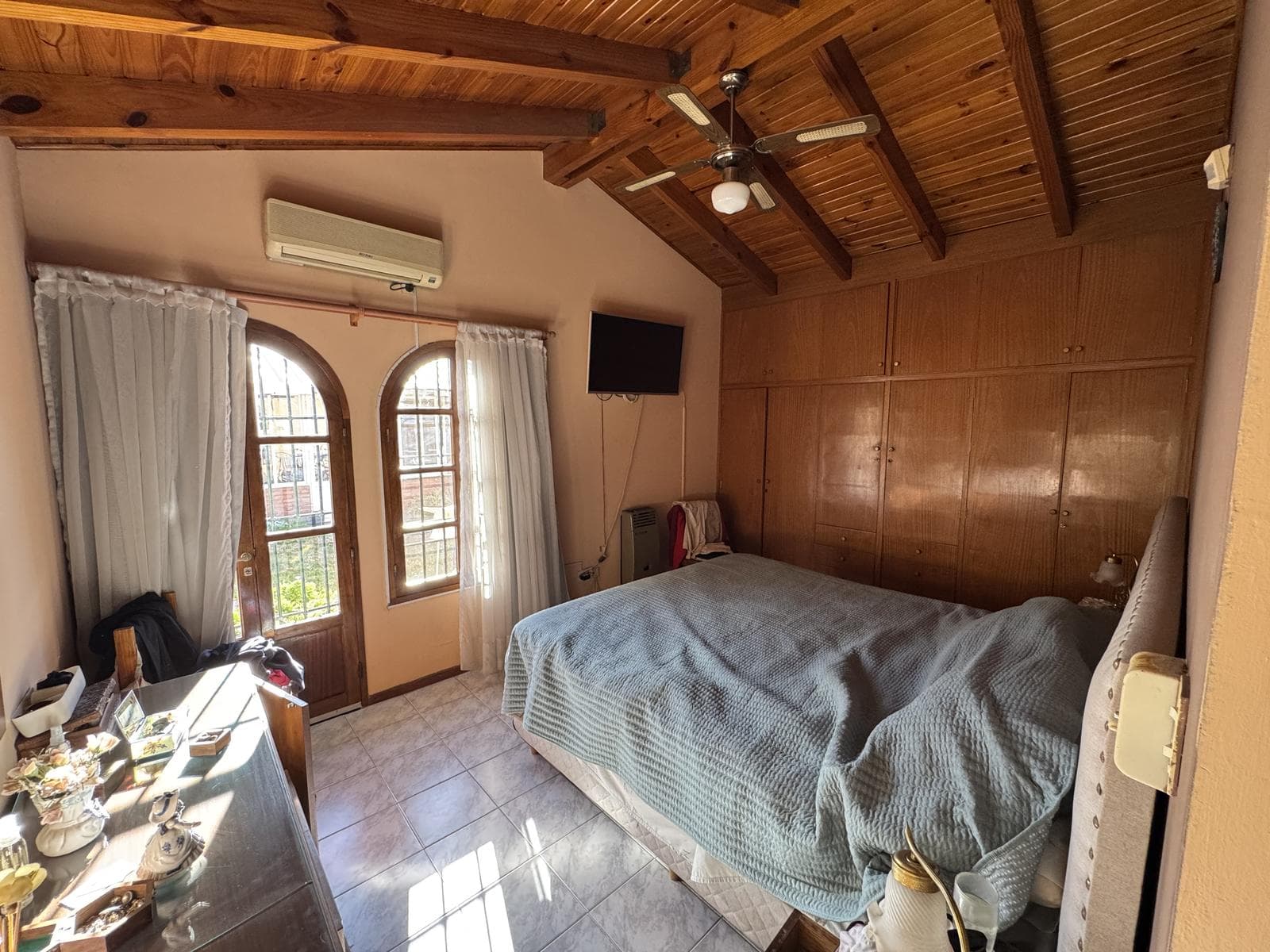 House for Sale in the Sixth District, City