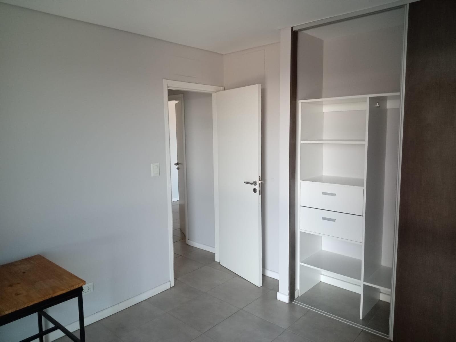 APARTMENT FOR SALE IN CARDINALES: 2 BEDROOMS, COVERED PARKING SPACE, AMENITIES