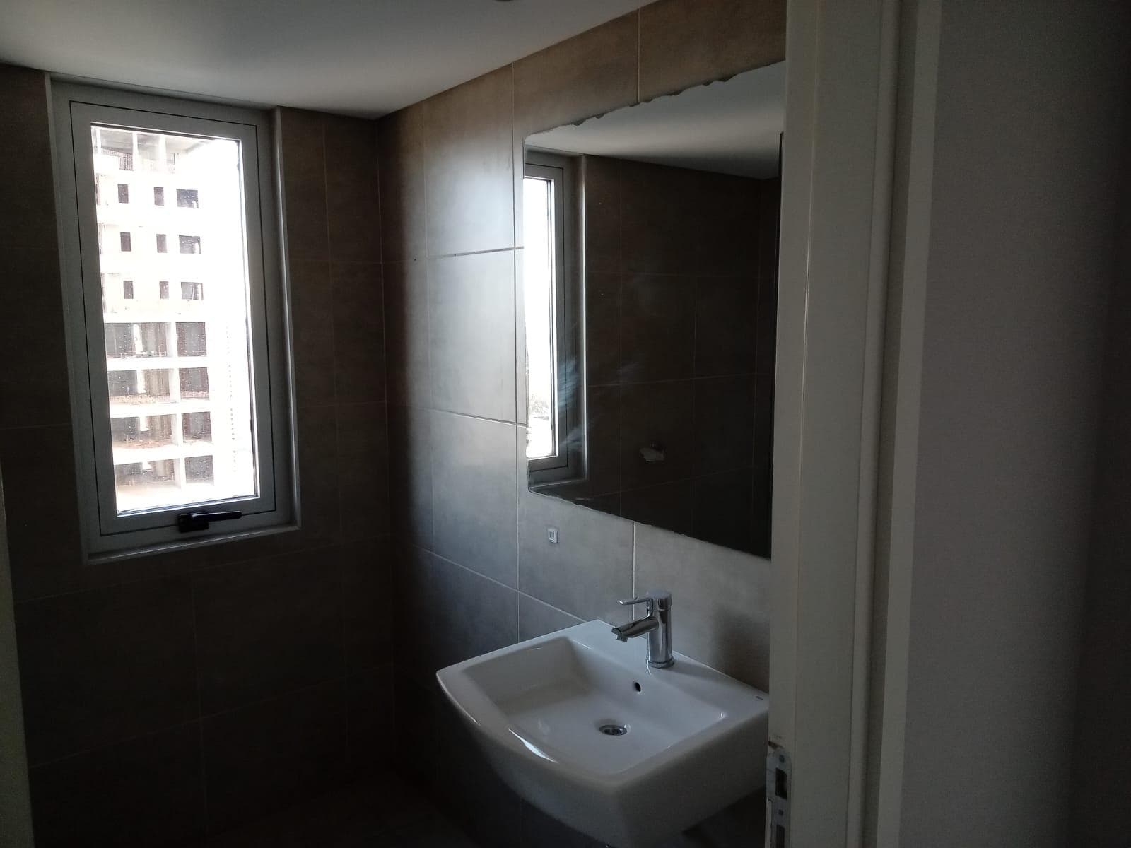 APARTMENT FOR SALE IN CARDINALES: 2 BEDROOMS, COVERED PARKING SPACE, AMENITIES