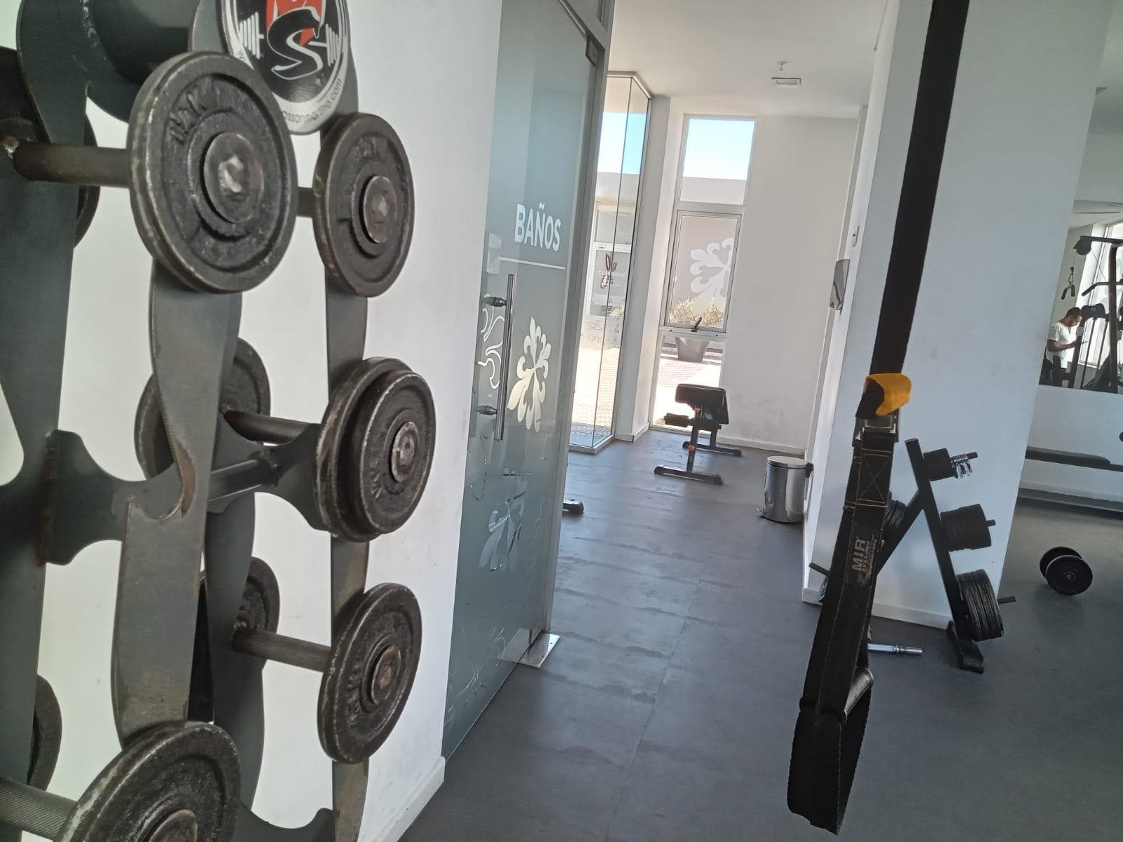APARTMENT FOR SALE IN CARDINALES: 2 BEDROOMS, COVERED PARKING SPACE, AMENITIES
