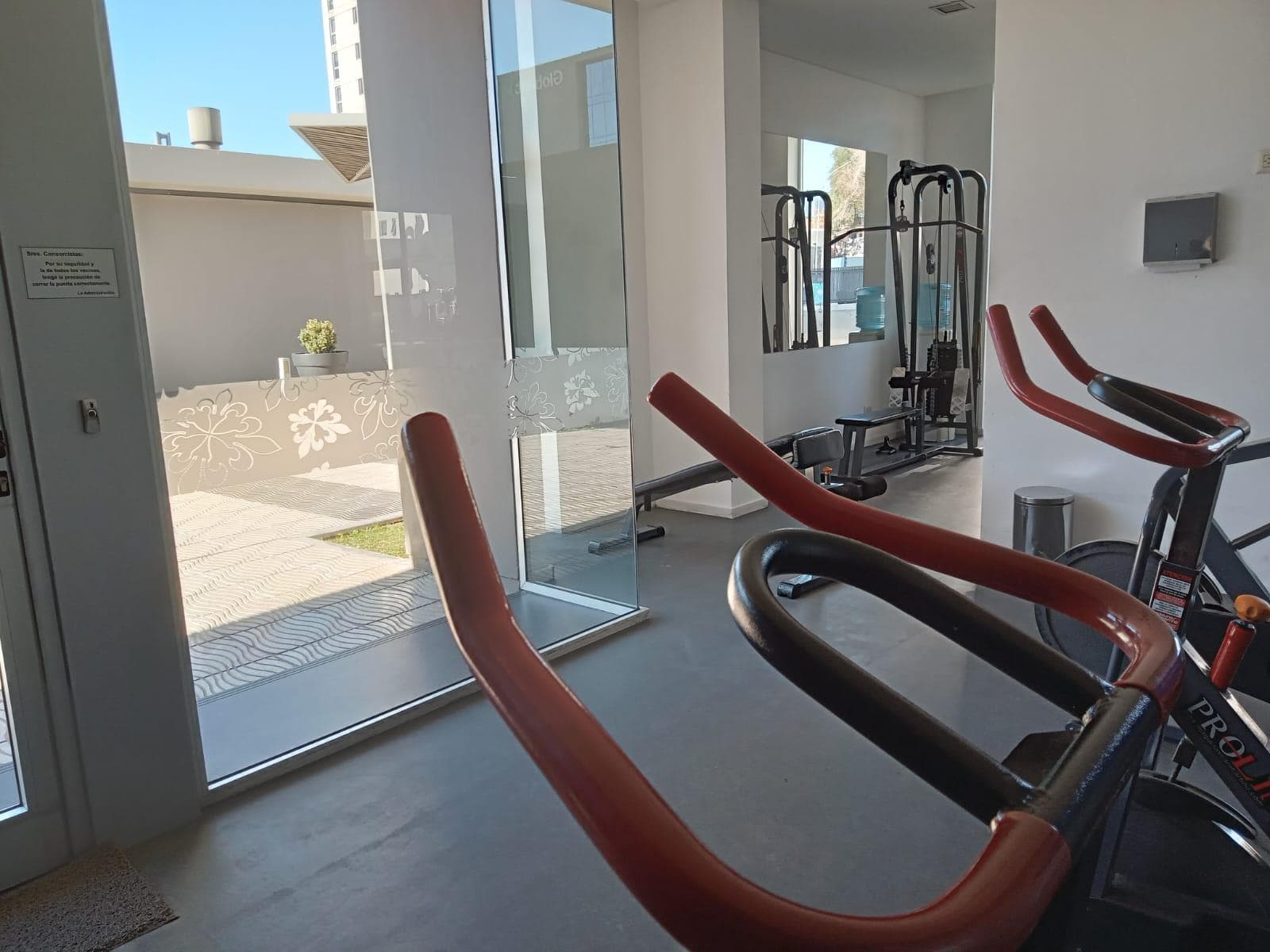 APARTMENT FOR SALE IN CARDINALES: 2 BEDROOMS, COVERED PARKING SPACE, AMENITIES