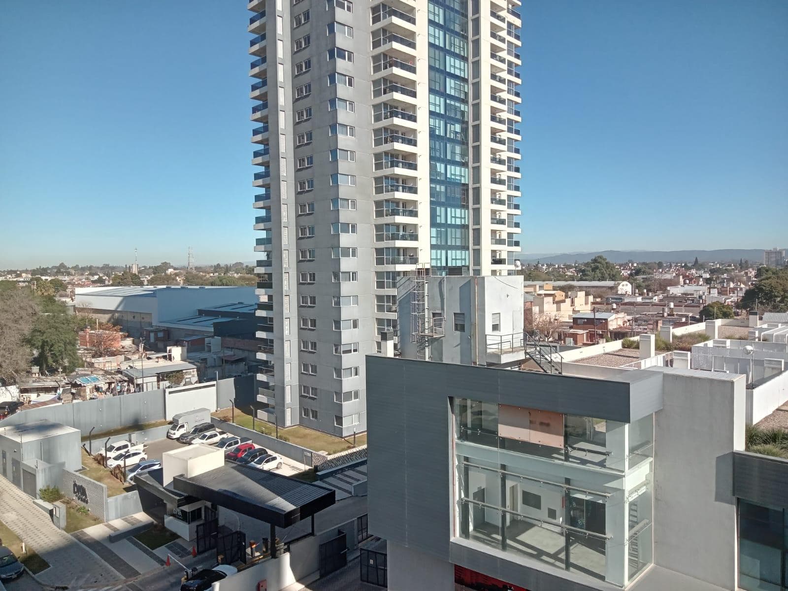 APARTMENT FOR SALE IN CARDINALES: 2 BEDROOMS, COVERED PARKING SPACE, AMENITIES