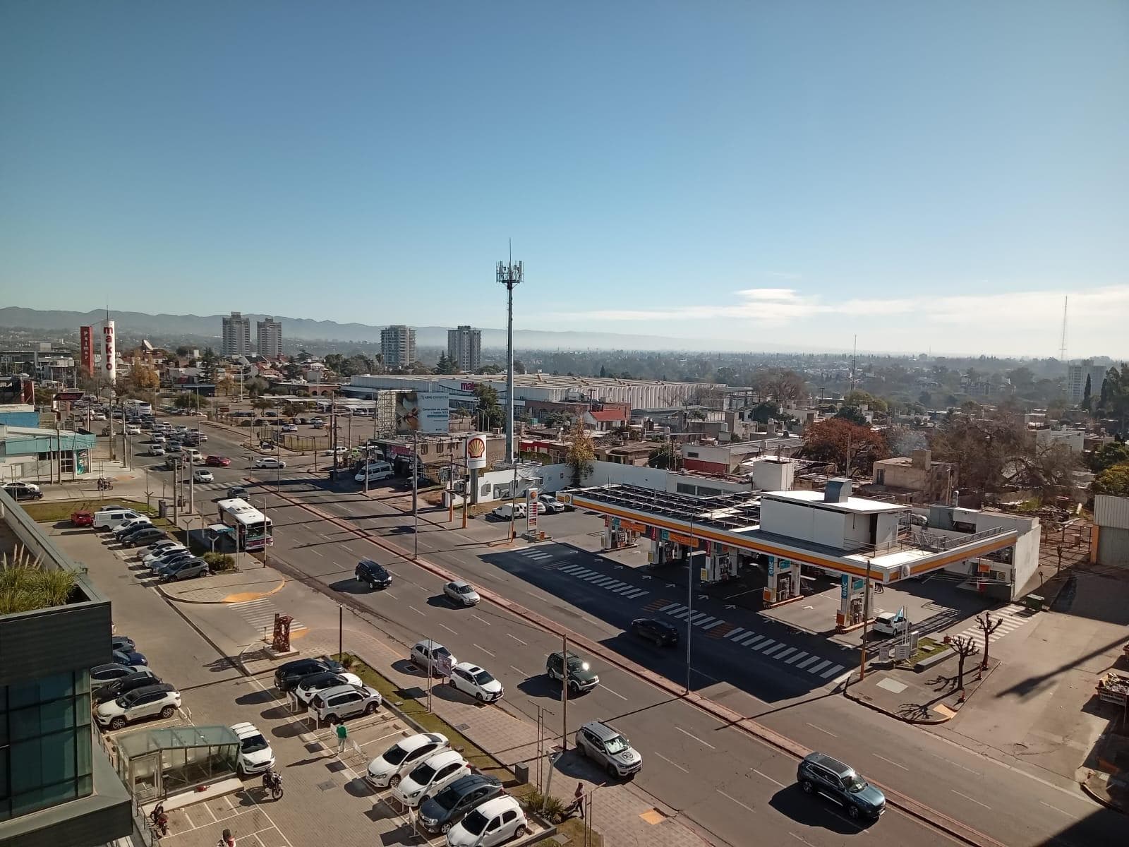 APARTMENT FOR SALE IN CARDINALES: 2 BEDROOMS, COVERED PARKING SPACE, AMENITIES