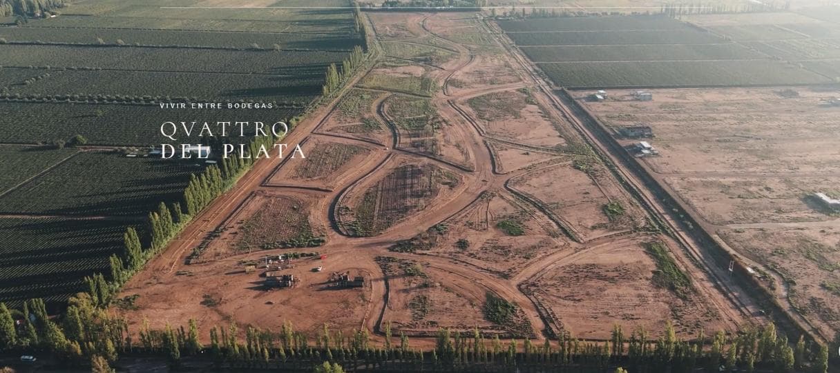 Great Opportunity: Land for Sale in the Qvattro del Plata Neighborhood