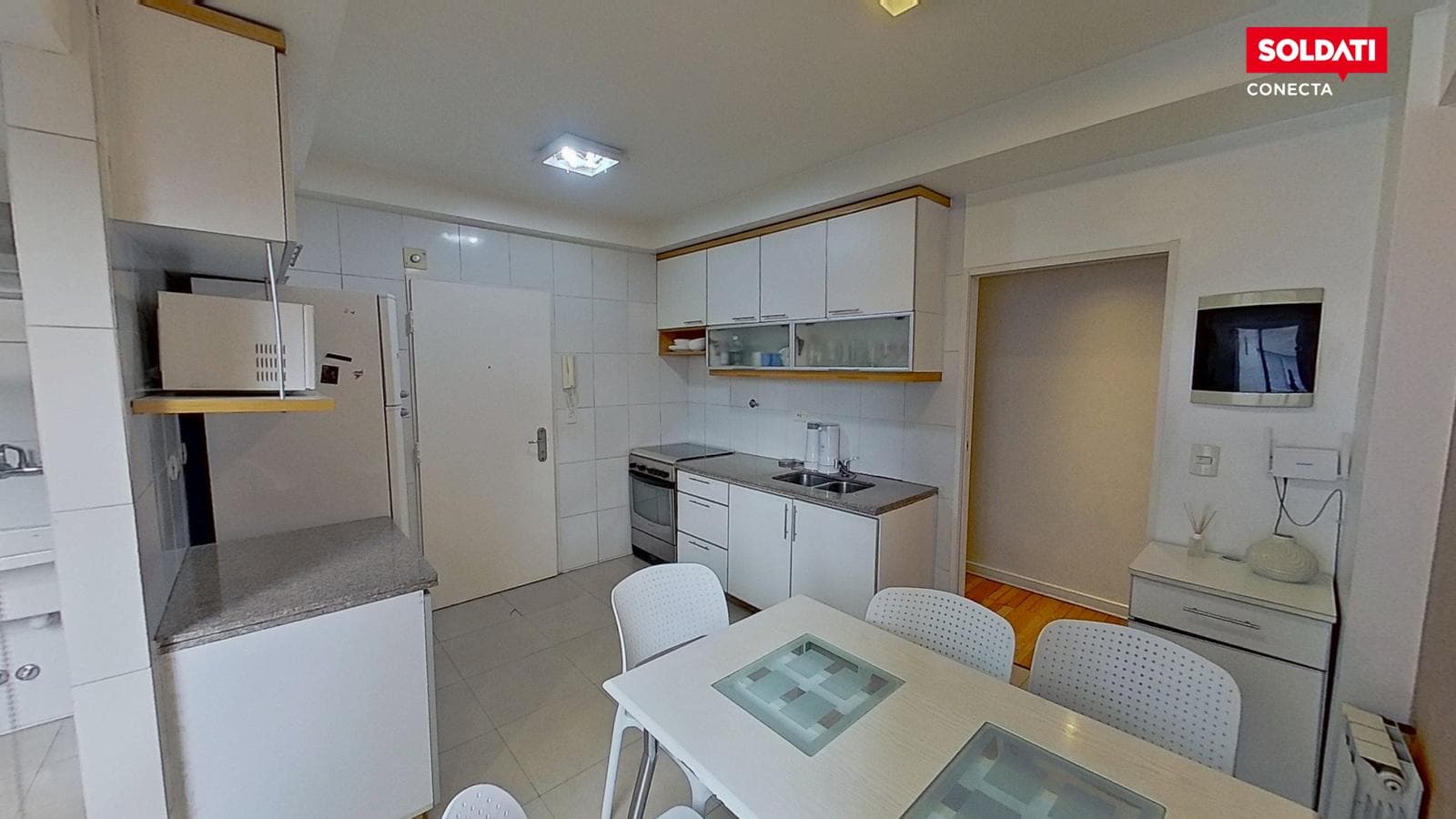 4-room apartment for sale with a front balcony and an open parking space.