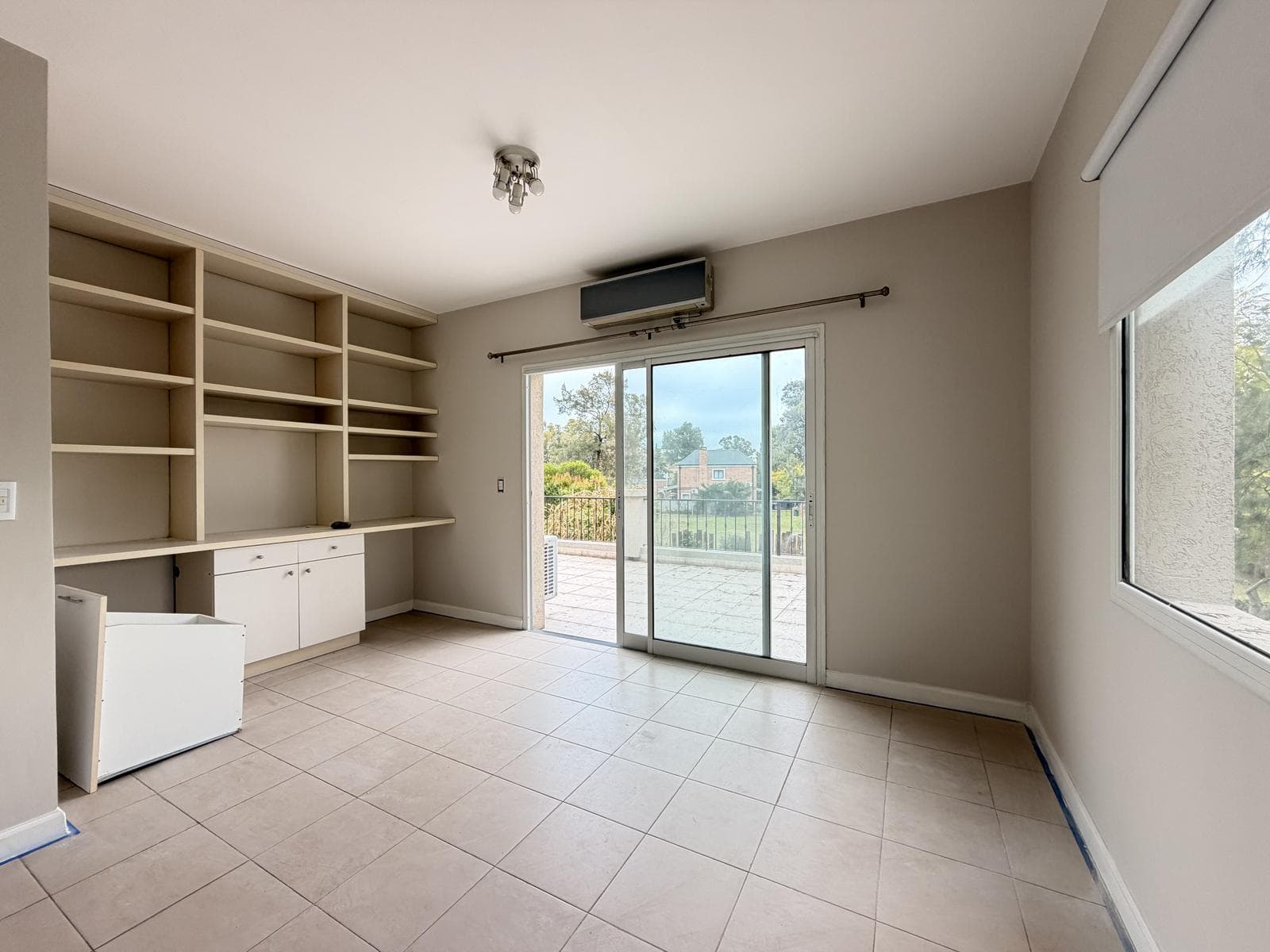House in Laguna Del Sol