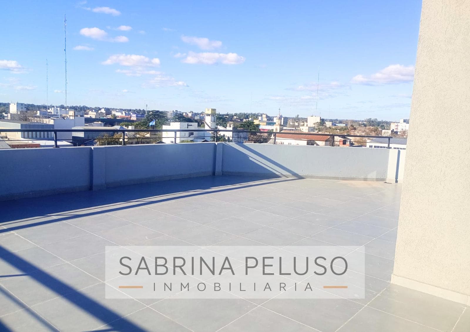 2-Bedroom Apartment for Rent with Garage - Moreno Sur
