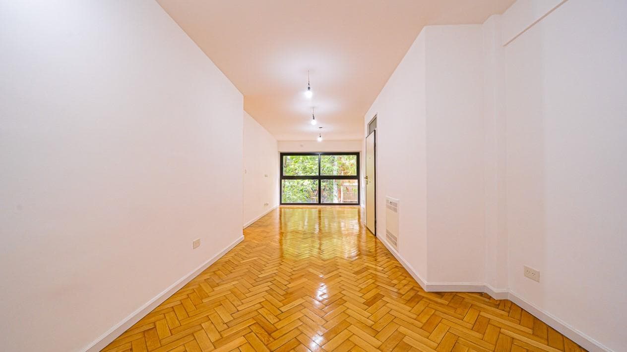 4-ROOM APARTMENT FOR SALE IN THE ALTO PALERMO AREA—MORTGAGE AVAILABLE