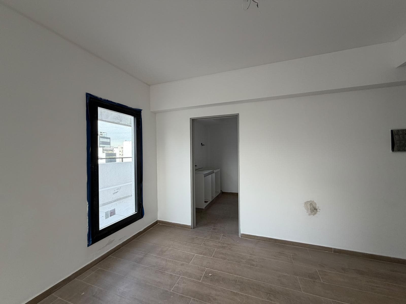 2-room apartment for sale at 1200 Darwin Street