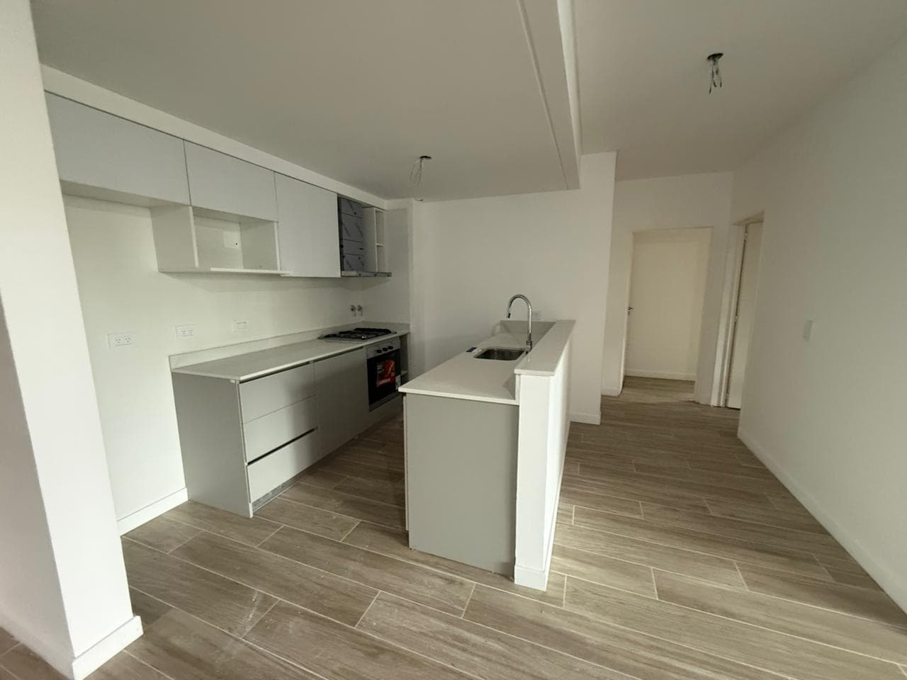 3-ROOM APARTMENT FOR SALE WITH BALCONY AND PARKING SPACE IN NUÑEZ